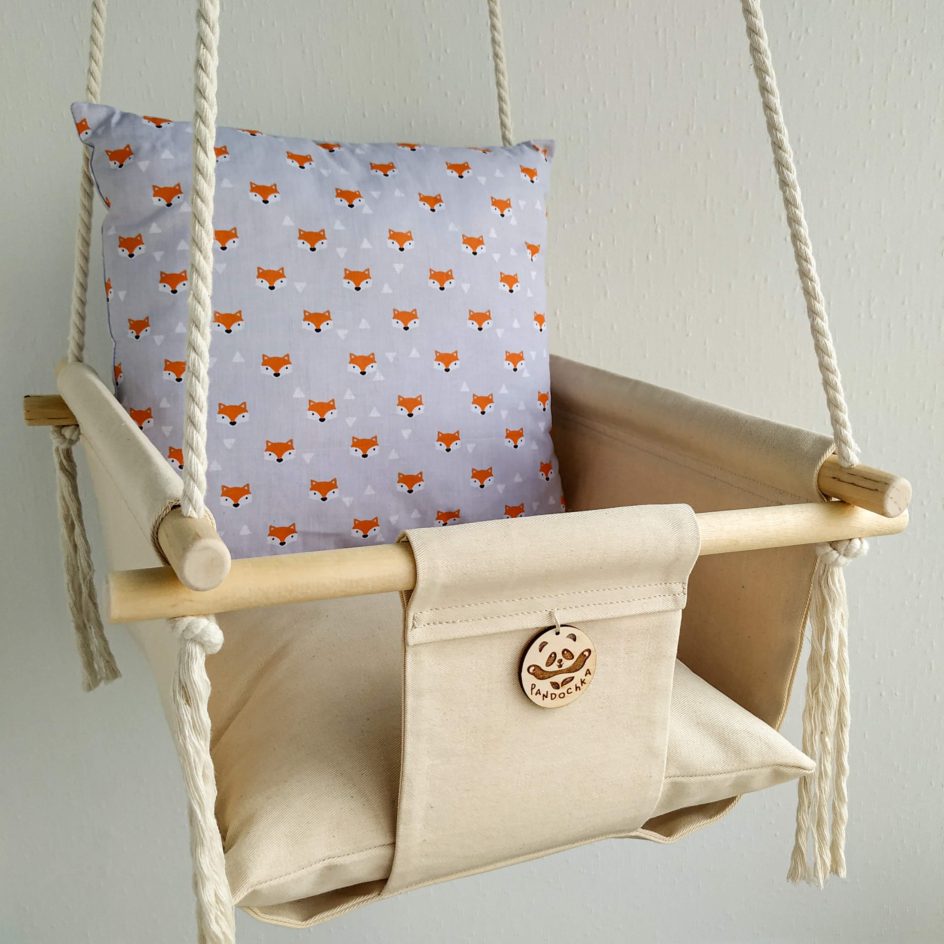 Тканинна дитяча гойдалка 40х40 см Лисички (16850386-De)