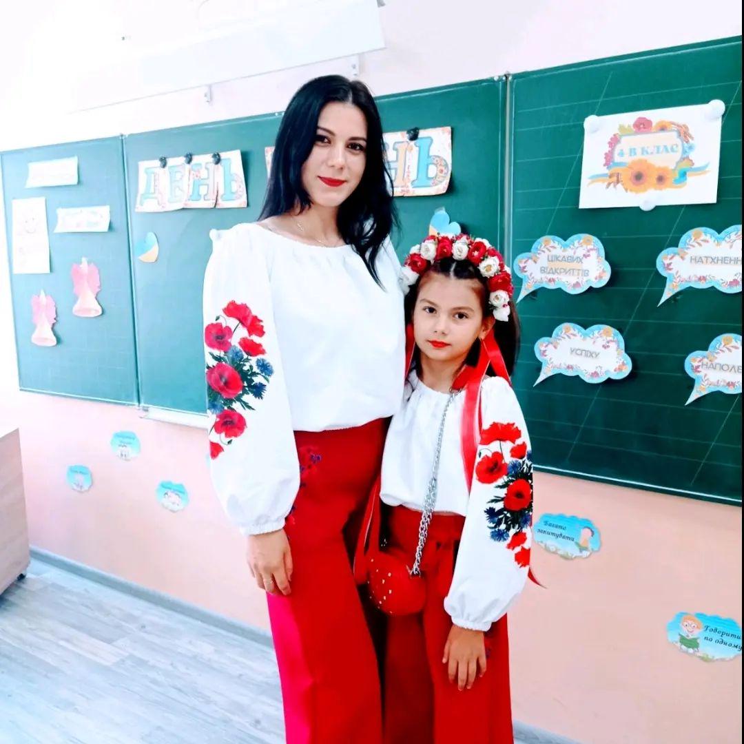 Костюм вышиванка весенний двойка палаццо/топ с длинным рукавом 146 см Красный - фото 2 Костюм вышиванка весенний двойка палаццо/топ с длинным рукавом 146 см Красный - фото 2