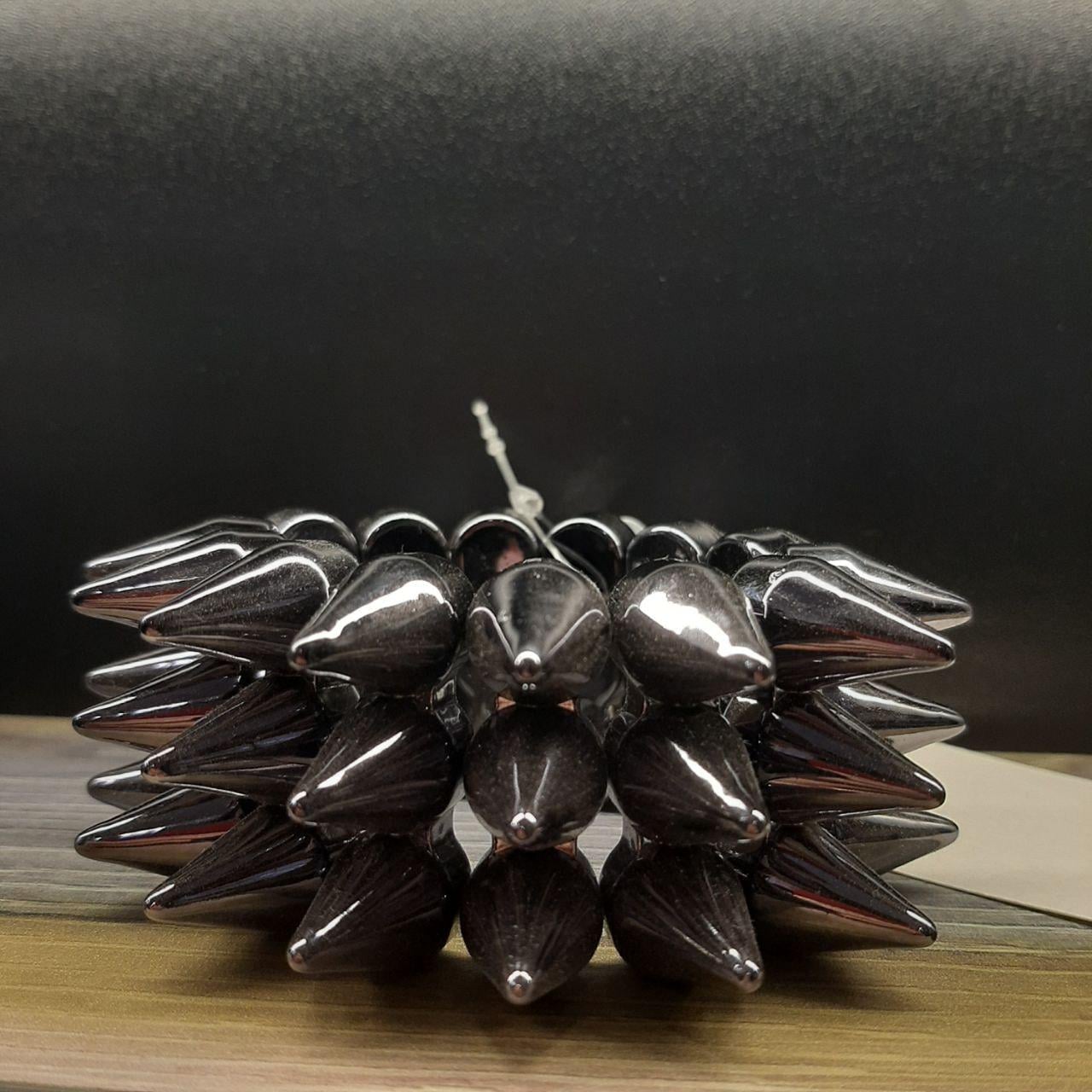 Браслет пластиковый PG06403 с шипами 3 см Серый (8616)