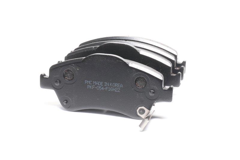 Колодки тормозные PMC PKF-054 Toyota Auris 09 передние