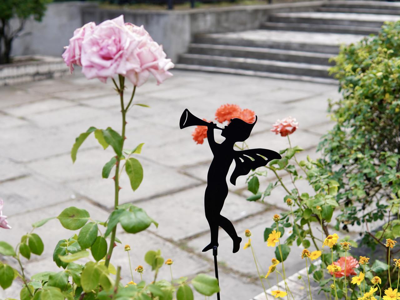 Садовая фигура Фея-мальчик металлическая для двора/сада/клумбы (DCR057) - фото 5