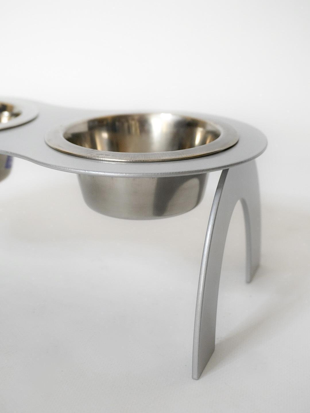 Кормушка Best friend для кошек на 2 миски металл 80 мм 0,2 л Серебреный (1024561к) - фото 5 Кормушка Best friend для кошек на 2 миски металл 80 мм 0,2 л Серебреный (1024561к) - фото 5