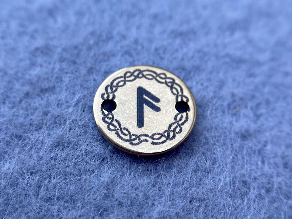 Коннектор из нержавеющей стали 12х12х1 мм