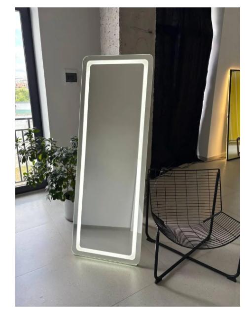 Підлогове дзеркало LED2 без рами із закругленими кутами на ніжці 1600х600 мм Білий (29452128)