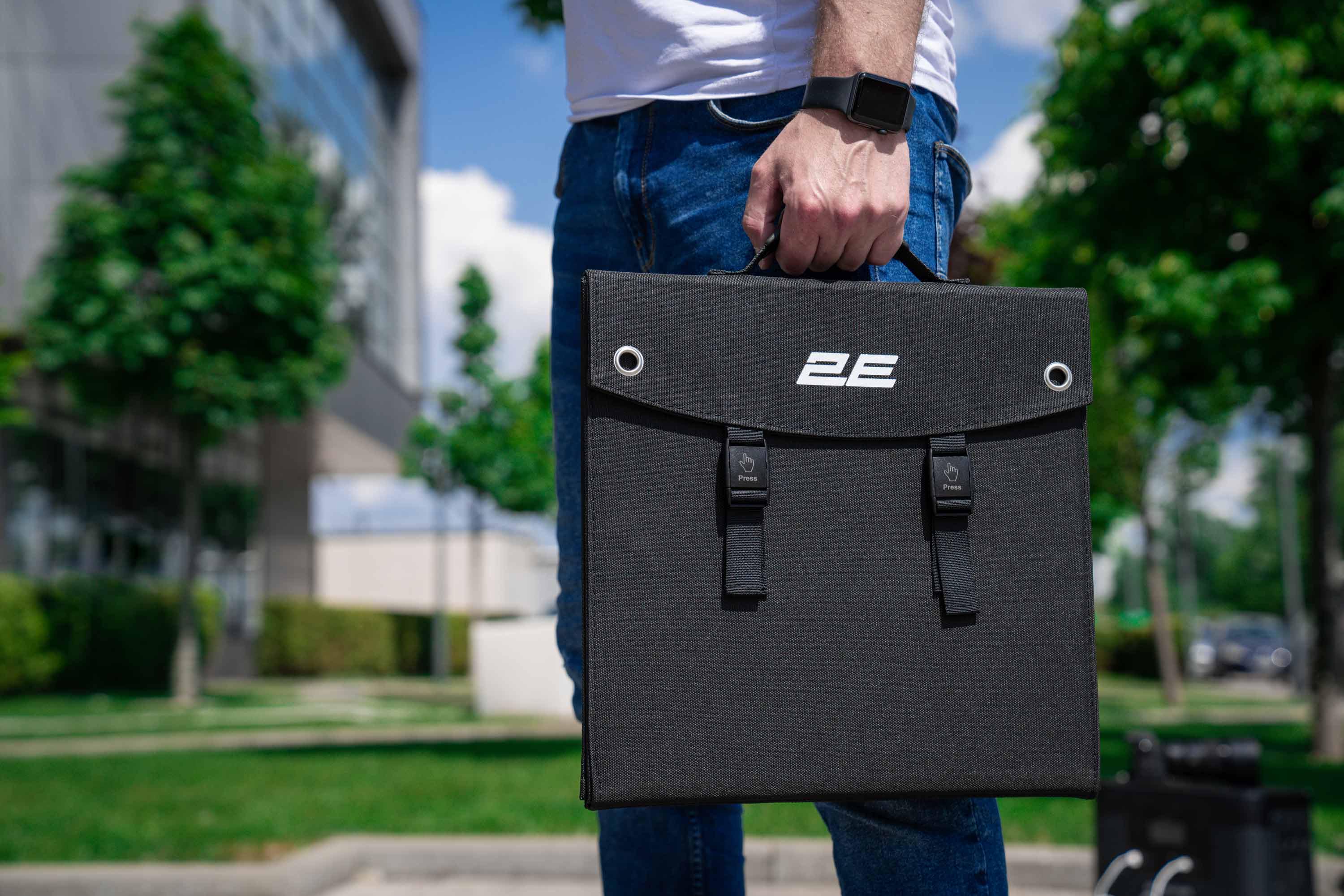 Портативная солнечная панель 2E 60 Вт коэффициент конверсии более 20% Черный (2E-LSFC-60) - фото 8 Портативная солнечная панель 2E 60 Вт коэффициент конверсии более 20% Черный (2E-LSFC-60) - фото 8