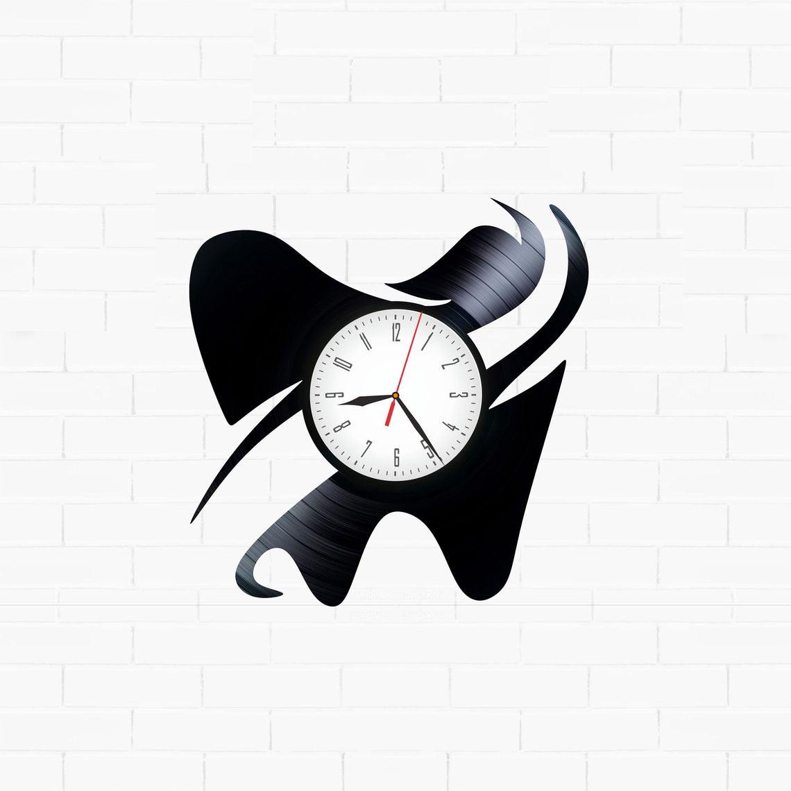 Часы настенные Зуб 2130 из виниловой пластинки