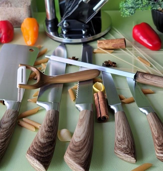 Набор кухонных ножей с подставкой Edenberg EB-913 9 предметов Коричневый (2530555590) - фото 6 Набор кухонных ножей с подставкой Edenberg EB-913 9 предметов Коричневый (2530555590) - фото 6