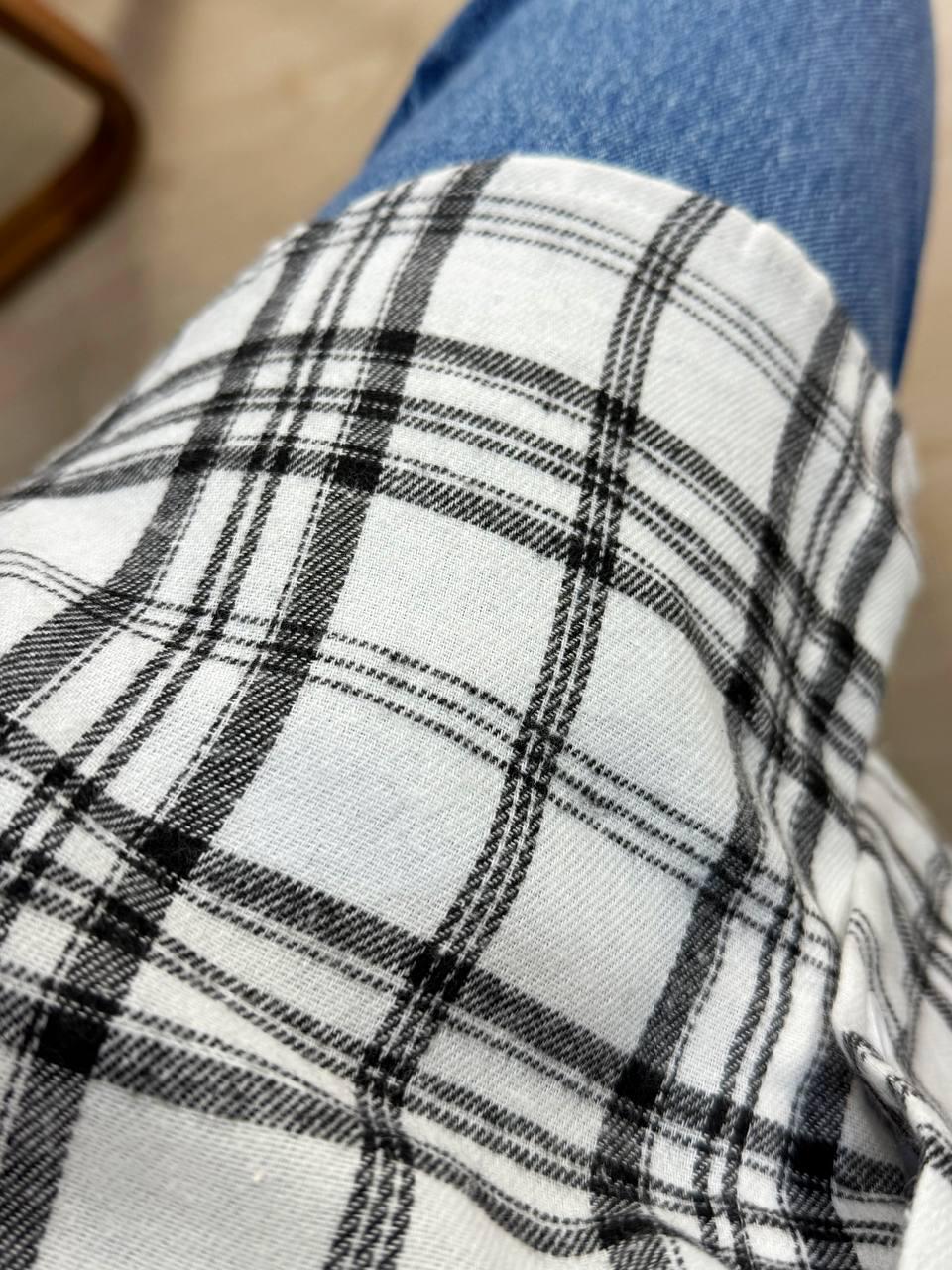 Сорочка жіноча Baoyu 225-1 в клітинку оверсайз фланель OS Білий (4761) - фото 4