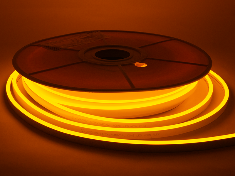 Неон світлодіодний AVT 64-Y 6x12 мм 120 LED 2835 24V 9 Вт/м IP65 бухта 25 м Жовтий (8764) - фото 2 Неон світлодіодний AVT 64-Y 6x12 мм 120 LED 2835 24V 9 Вт/м IP65 бухта 25 м Жовтий (8764) - фото 2