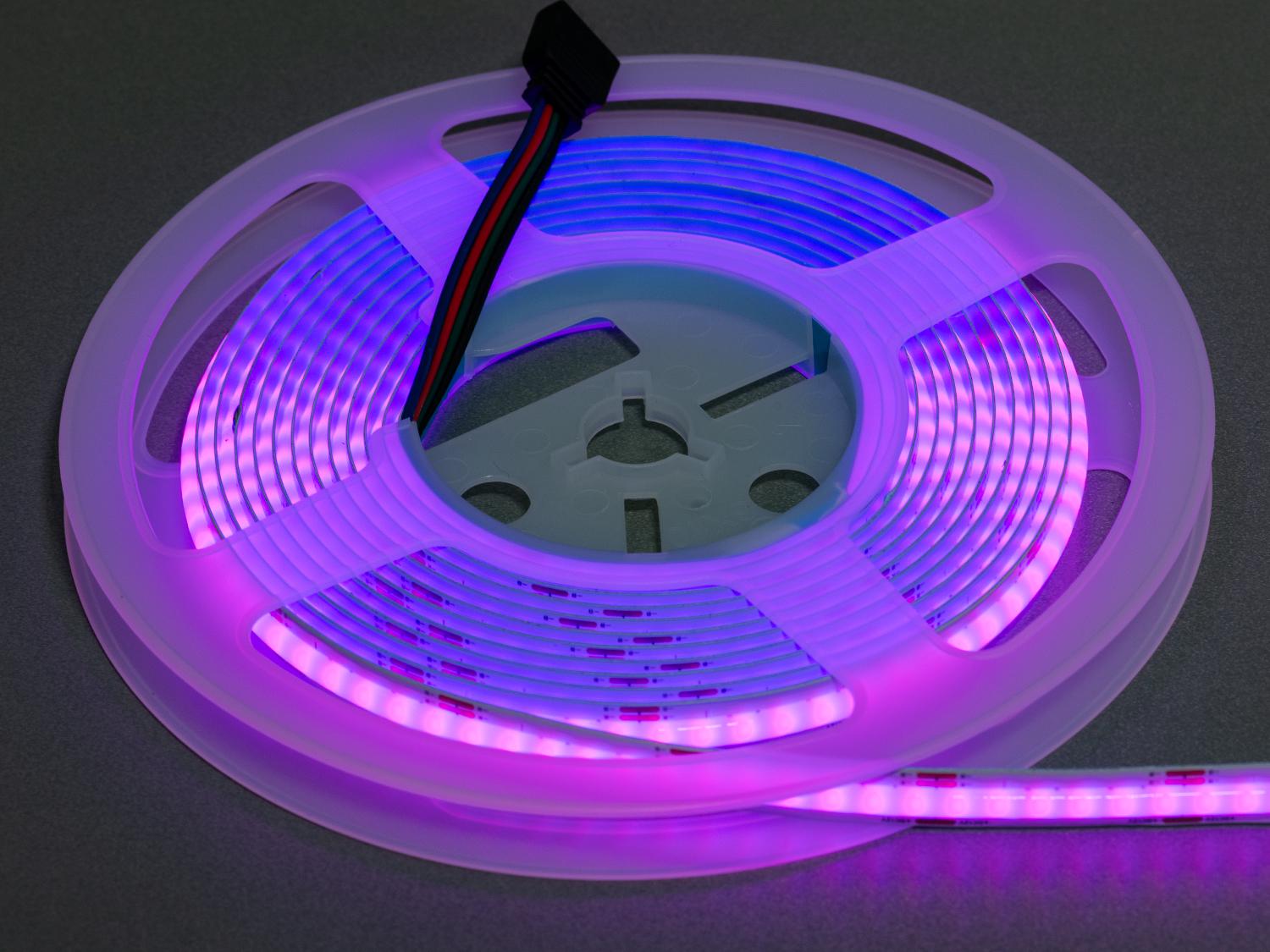 Светодиодная лента СОВ 12 В 840 диодов на метр 10 мм RGB (P12-COB-840-RGB-20-10) Светодиодная лента СОВ 12 В 840 диодов на метр 10 мм RGB (P12-COB-840-RGB-20-10)