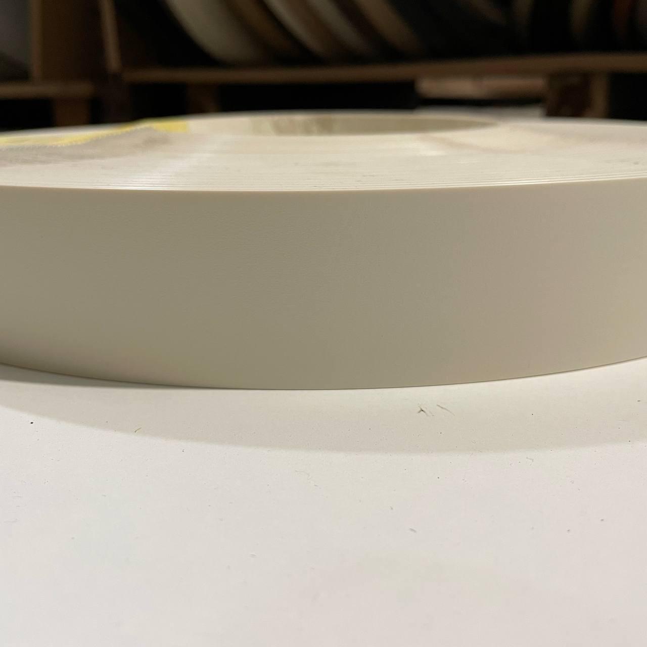 Кромка ПВХ Maag 42x2,0 204-B Кремовая светлая (3956) Кромка ПВХ Maag 42x2,0 204-B Кремовая светлая (3956)