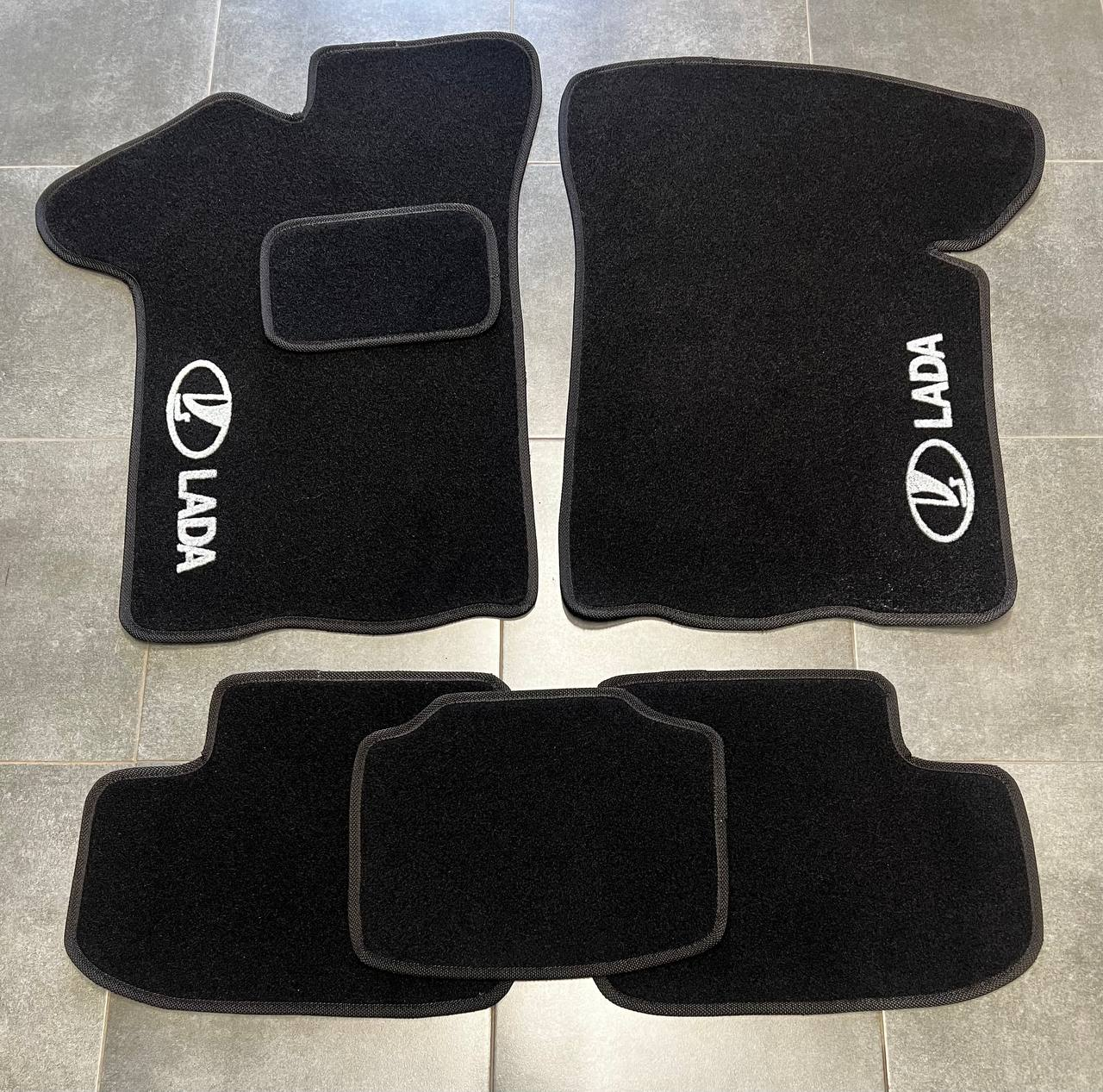 Килимки автомобільні ворсові в салон для ВАЗ Lada 2113/14/15