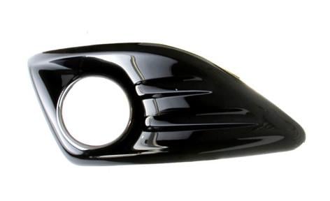 Решетка противотуманной фары в бампер AVTM Ford Fiesta 2013-2017 левая Хром (2816 915)