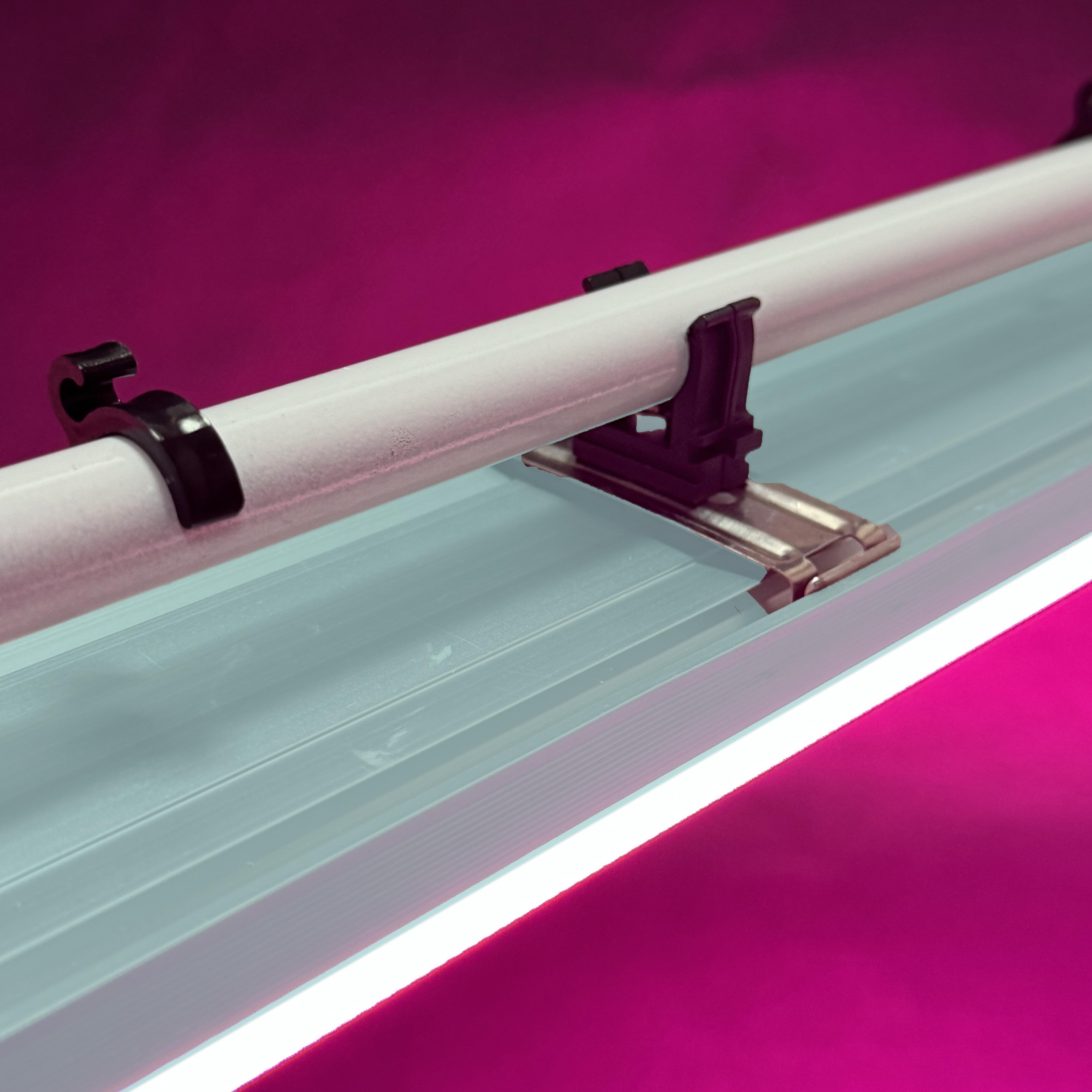 Тримач фітолампи на підвіконня Top Hook White (ThookW) - фото 8 Тримач фітолампи на підвіконня Top Hook White (ThookW) - фото 8