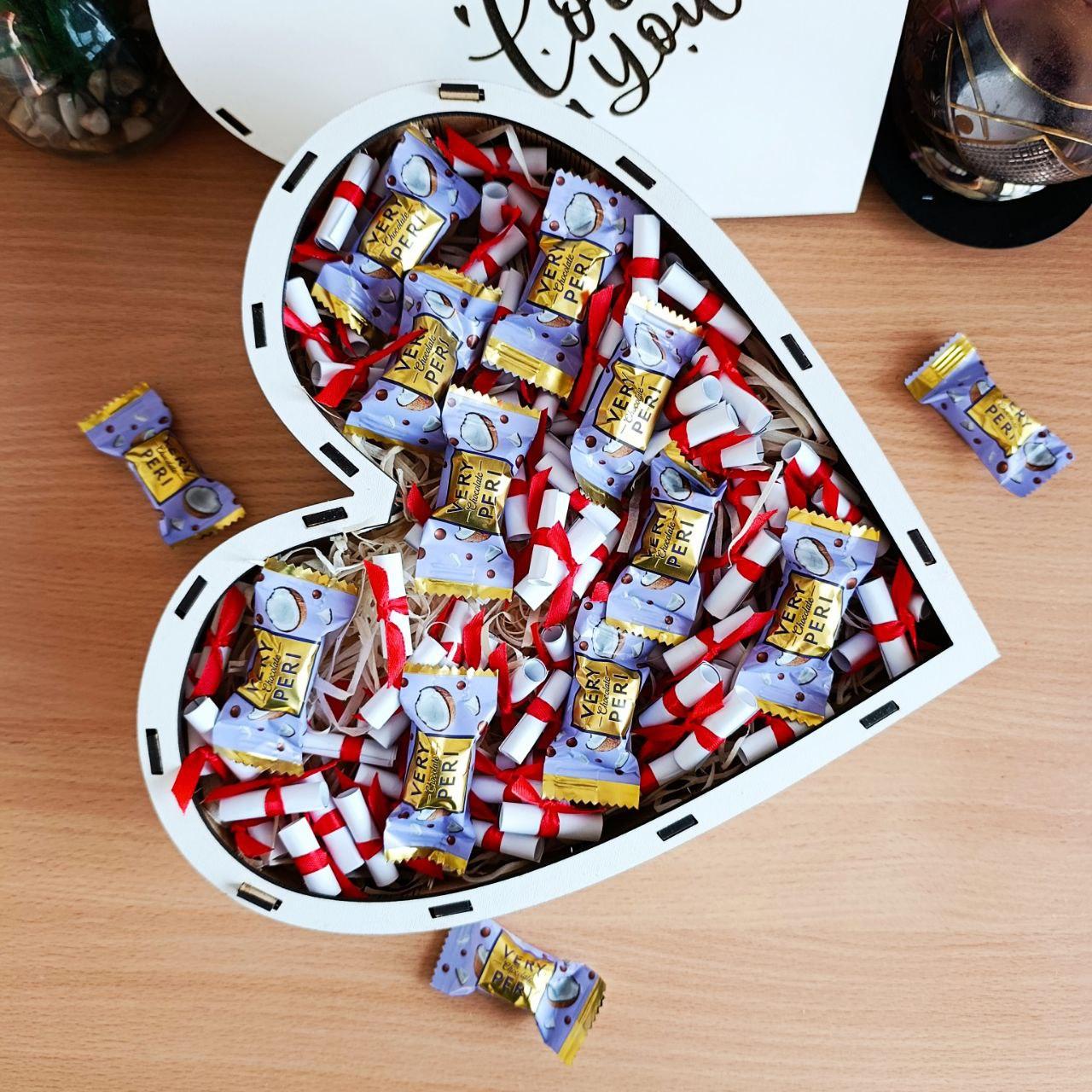 Подарочный бокс с конфетами и 101 причиной почему я тебя люблю для девушки на день влюбленных/8 марта (ar275) - фото 2 Подарочный бокс с конфетами и 101 причиной почему я тебя люблю для девушки на день влюбленных/8 марта (ar275) - фото 2