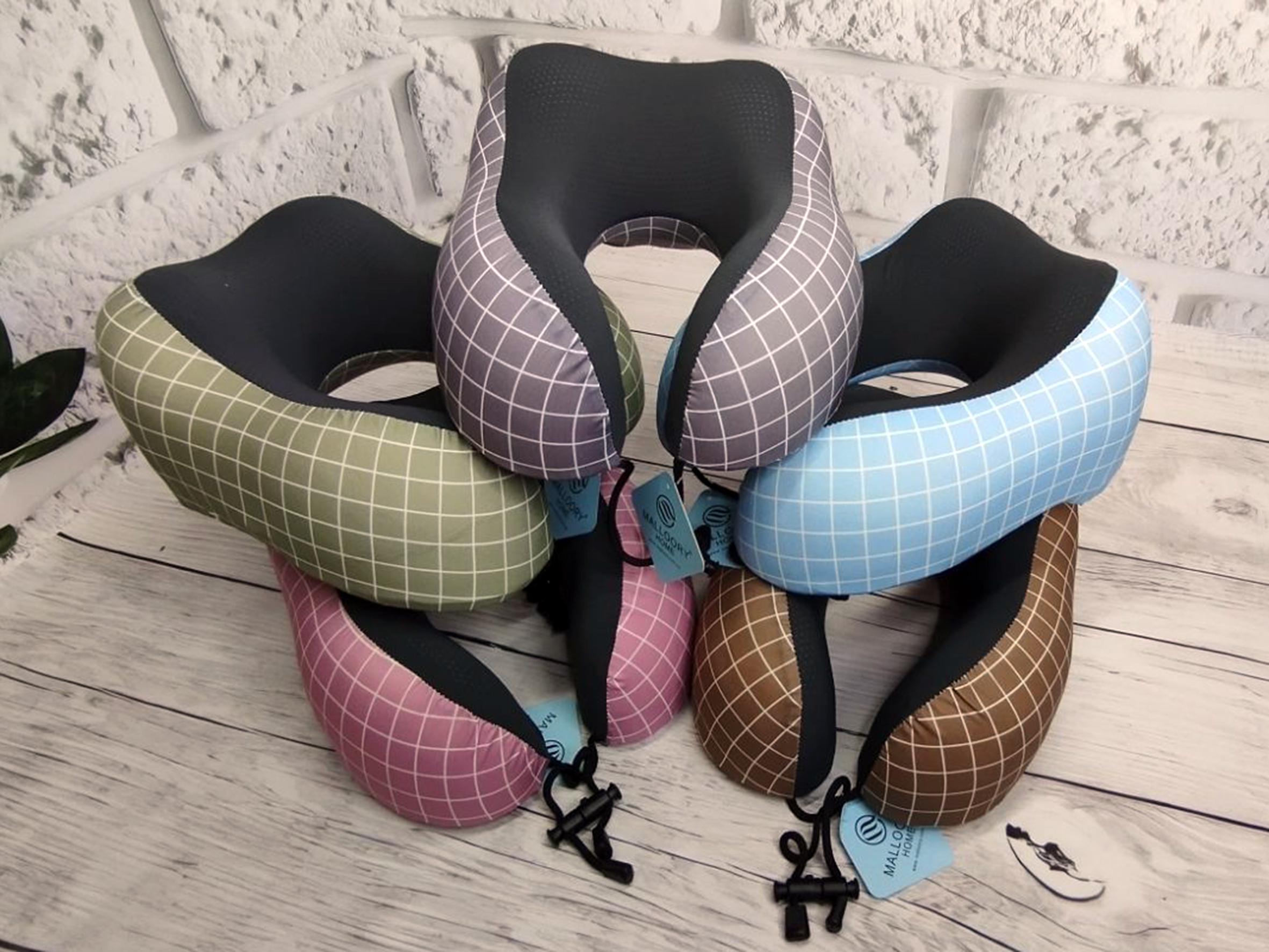 Подушка для путешествий Malloory Home в клетку 28х30 см Голубой (18571434) - фото 4 Подушка для путешествий Malloory Home в клетку 28х30 см Голубой (18571434) - фото 4