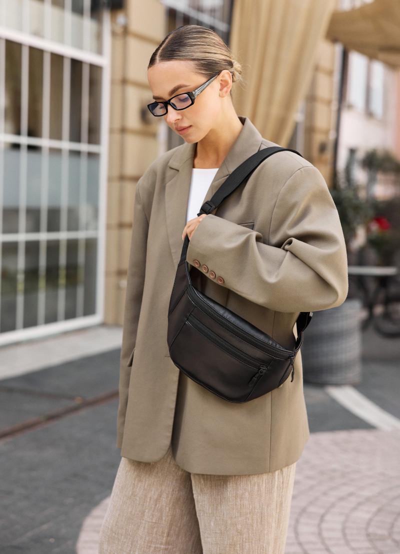 Сумка-бананка женская кожаная Sambag Tirso Max 38×17×6 см Черный (81341101)