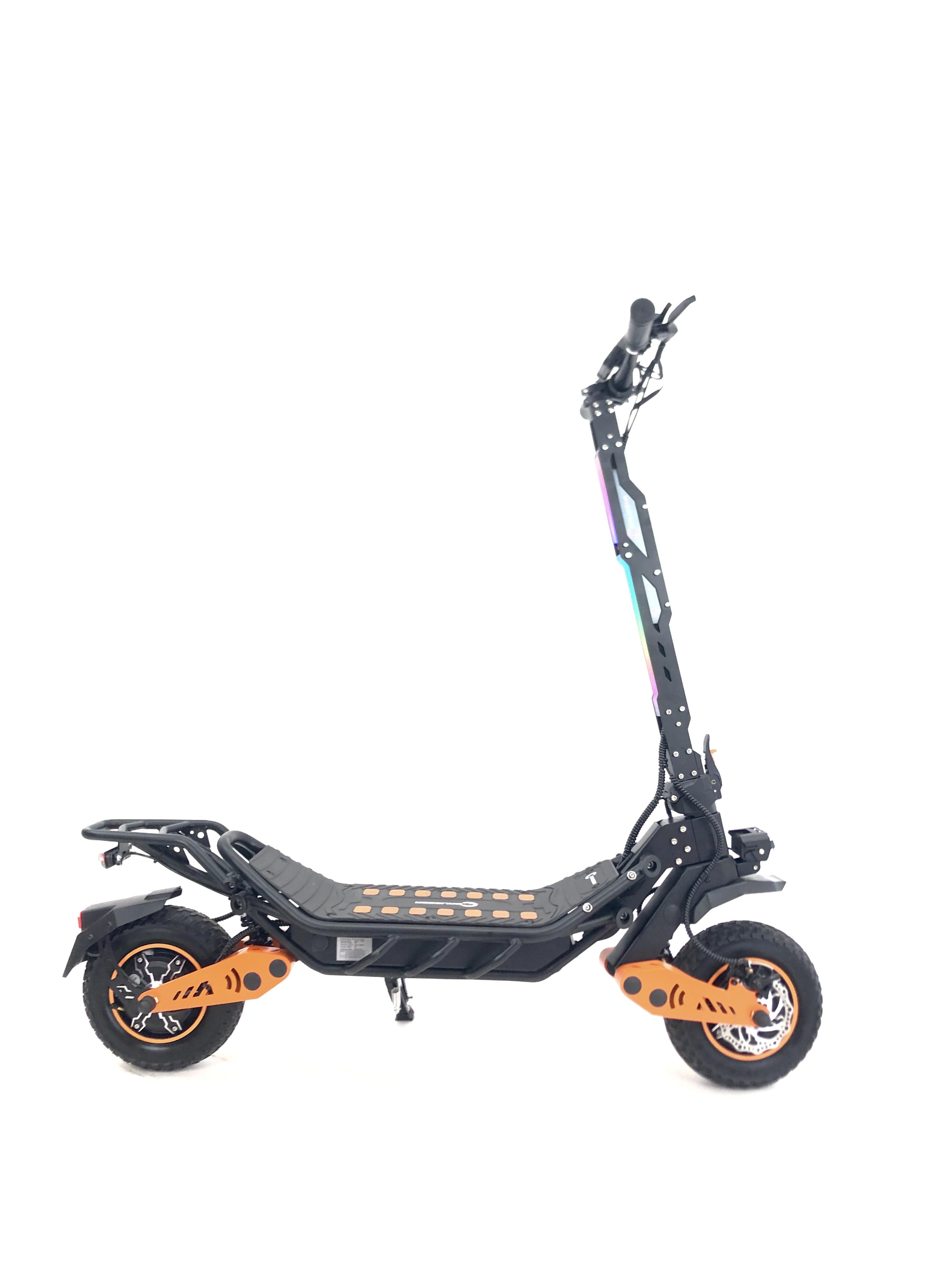 Электросамокат полноприводный Cruzzer M5 Pro 2000Wх2 48V 26Ah