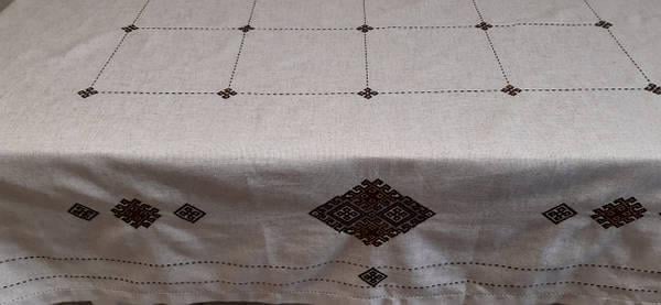 Скатертина вишита ручної роботи на панамі 1400x2100 мм