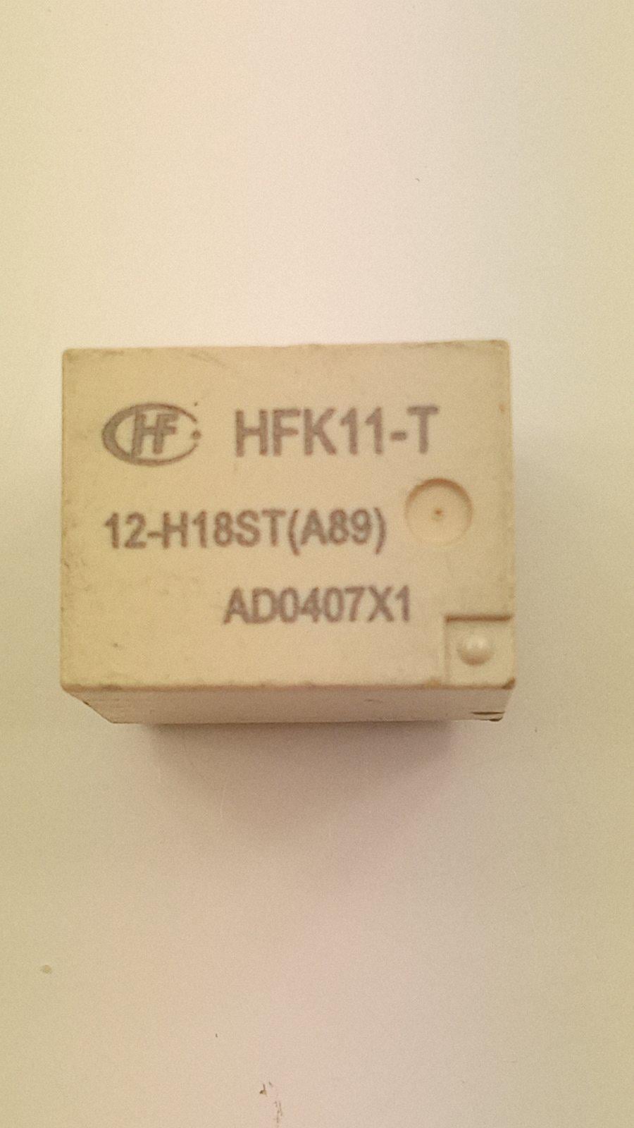 Реле Hongfa HFK11-T12-H18ST DC12V 70A (01974)