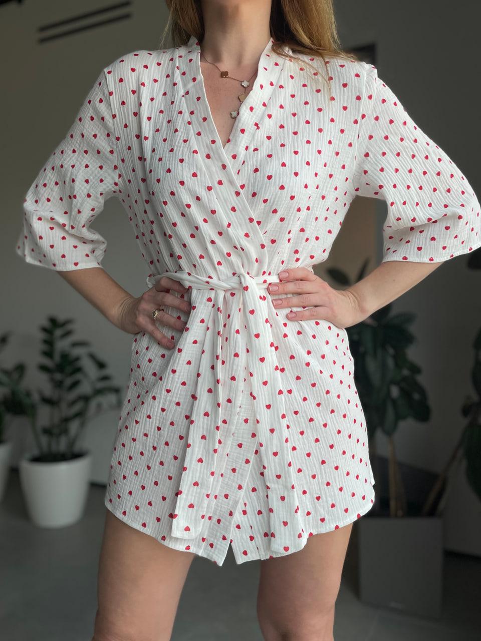 Халат женский Сердца короткий муслиновый M Красный (2646948074) - фото 3 Халат женский Сердца короткий муслиновый M Красный (2646948074) - фото 3