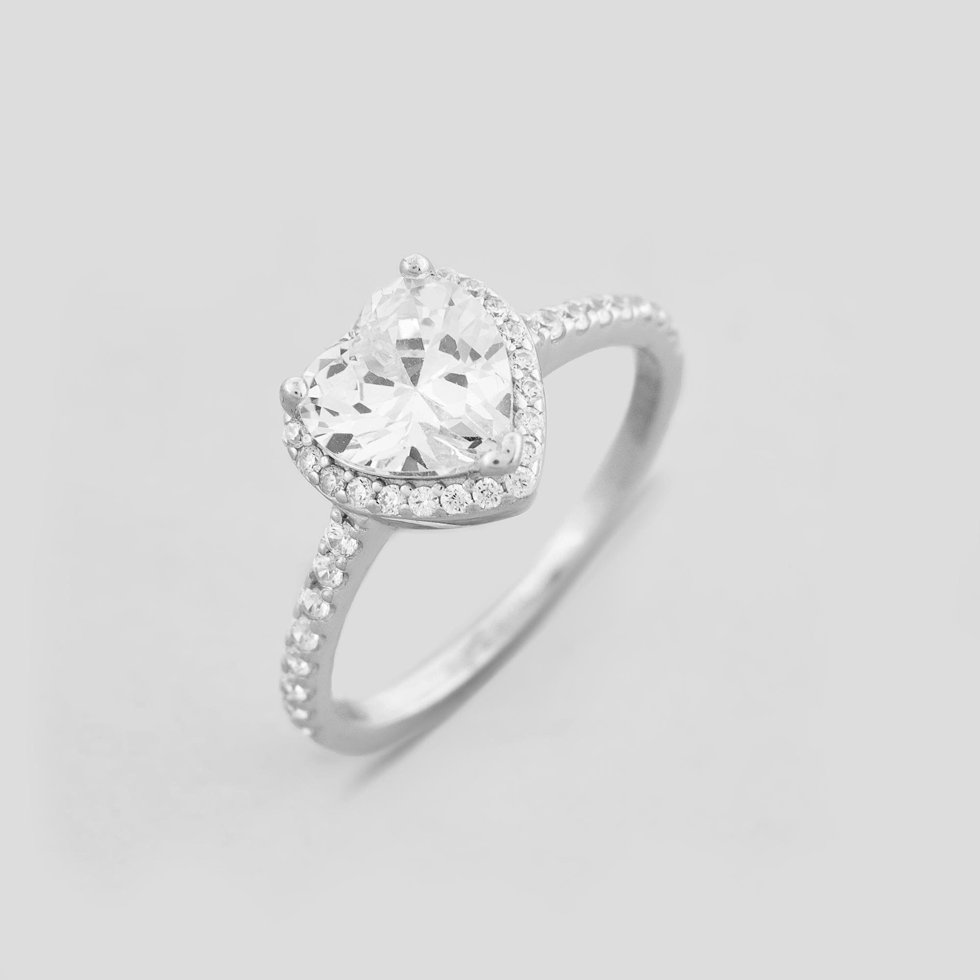 Серебряное кольцо Minimal Хрустальное сердце р. 17,5 (18192)