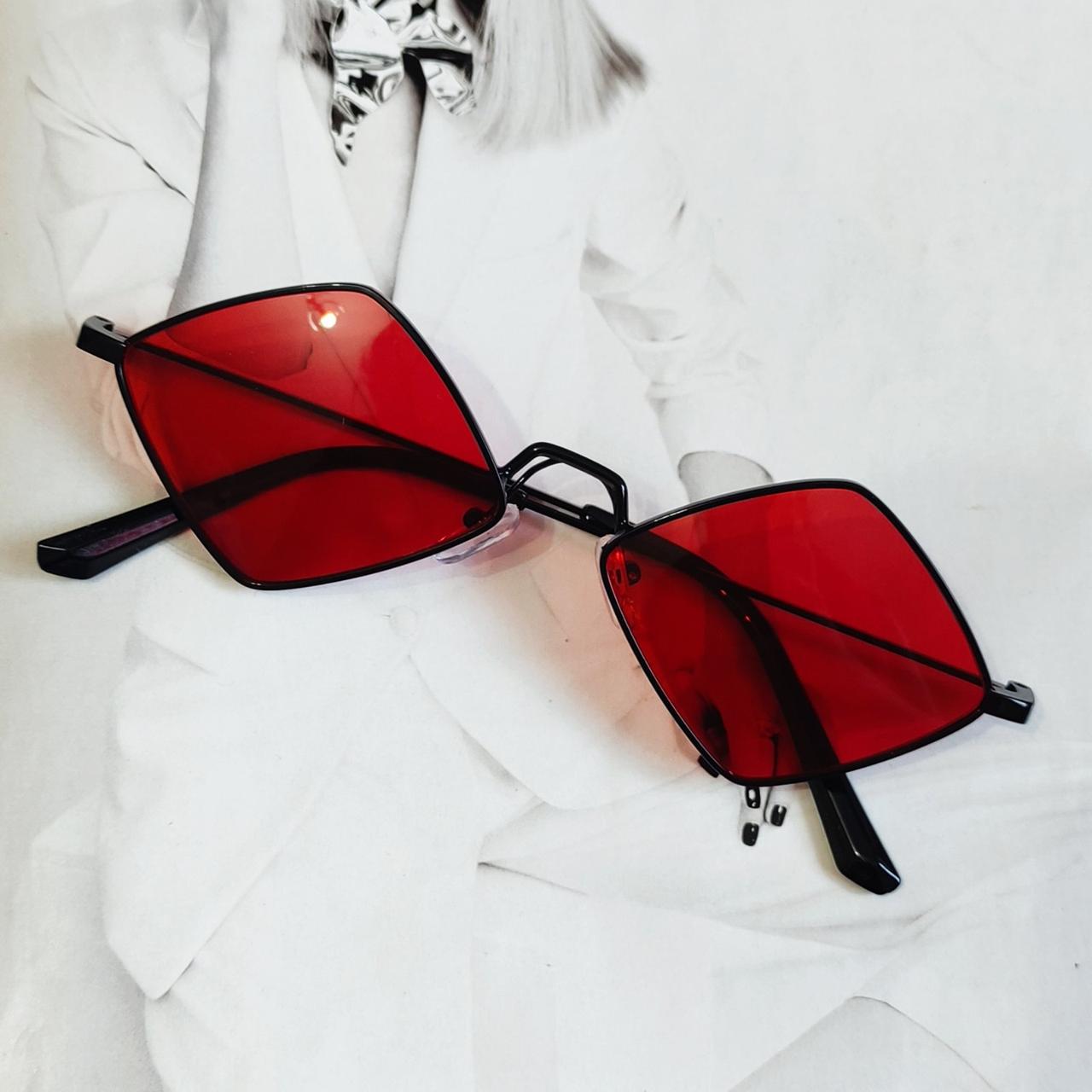 Очки ромбической формы Черный в серебре - фото 6 Очки ромбической формы Черный в серебре - фото 6