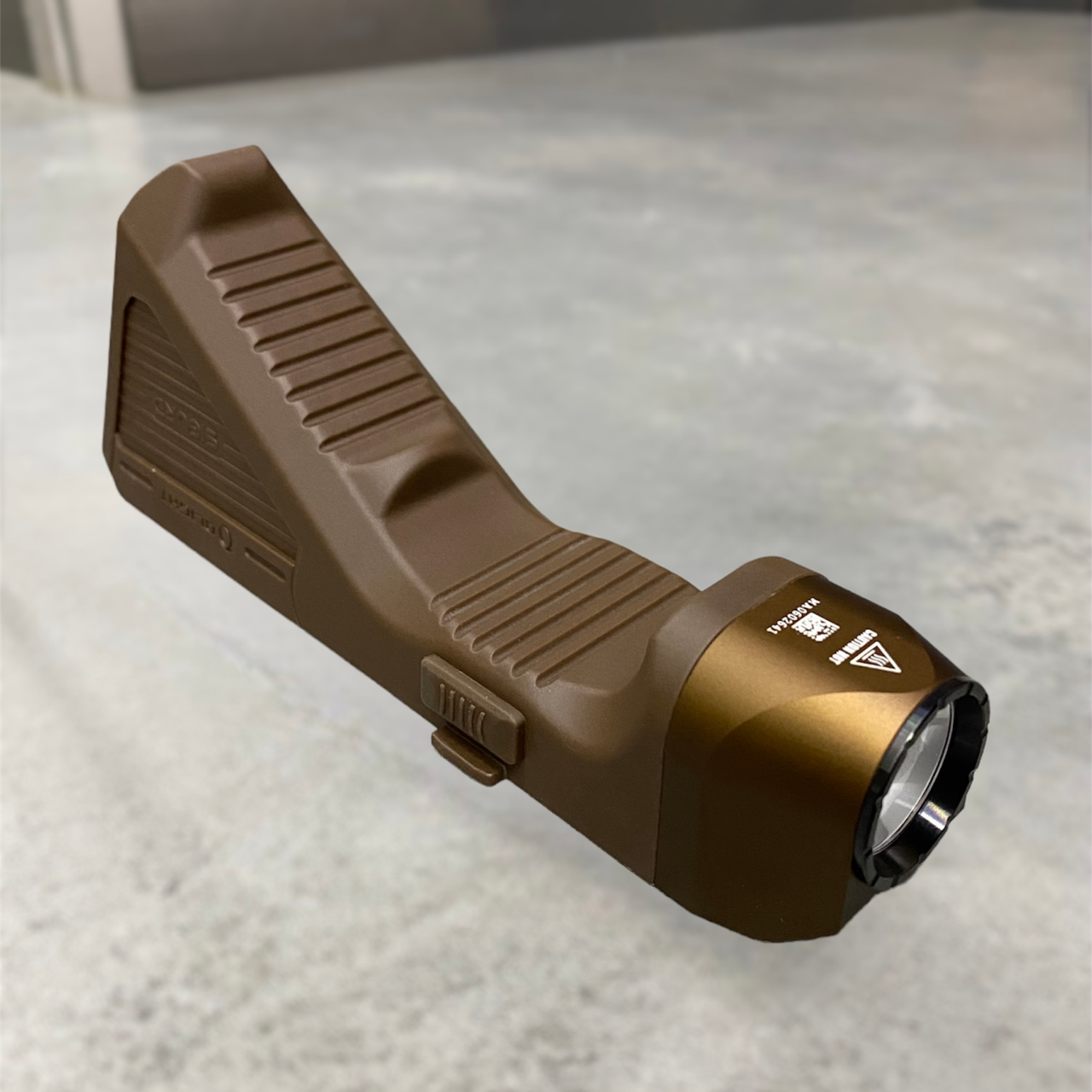 Фонарь на оружие для стрельбы Olight Sigurd Desert Tan Picatinny/Weaver (1742876375)