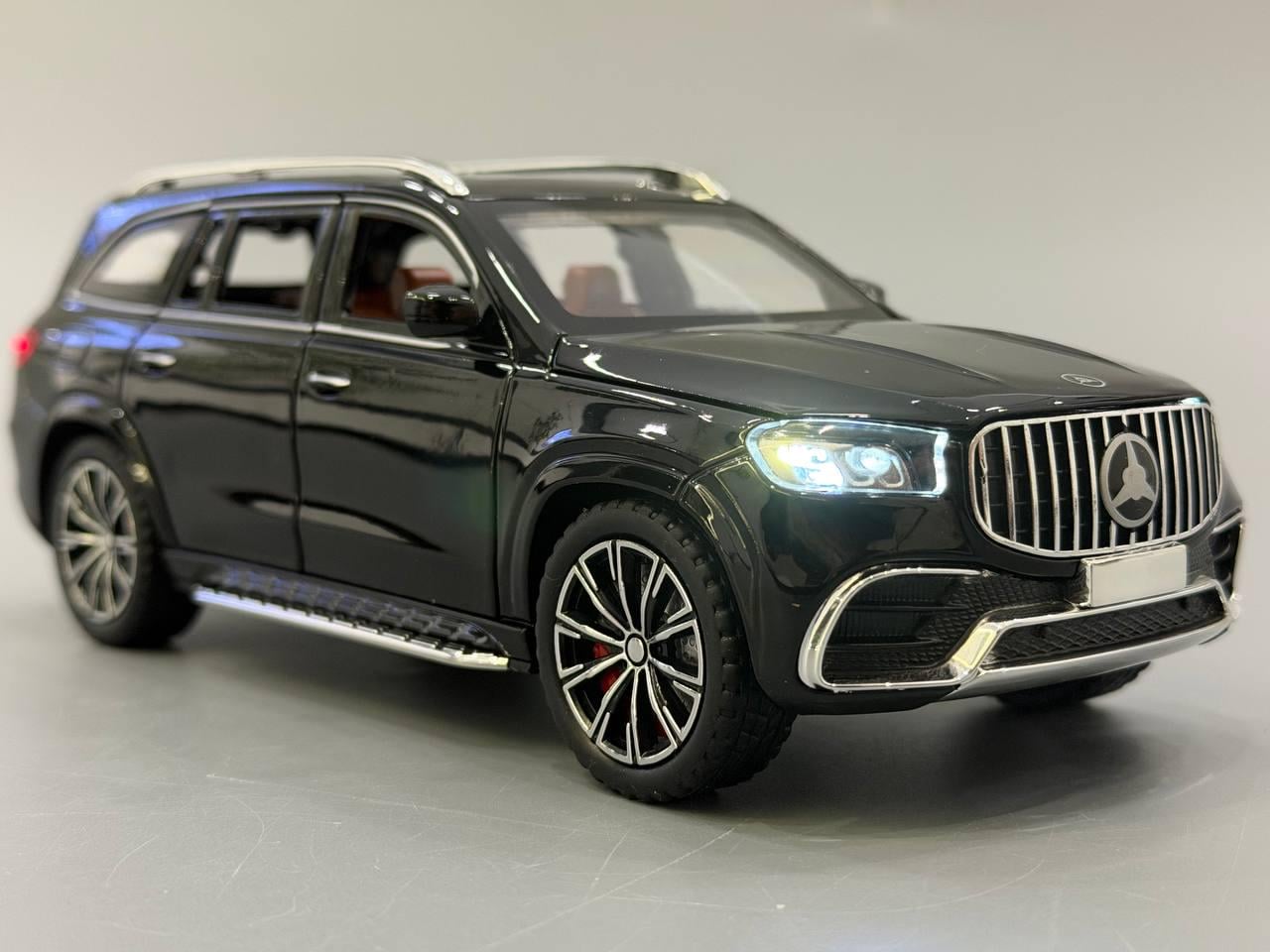Машинка металлическая АвтоСвіт Mercedes GLS 1:24 свет/звук Черный (AP-1848)