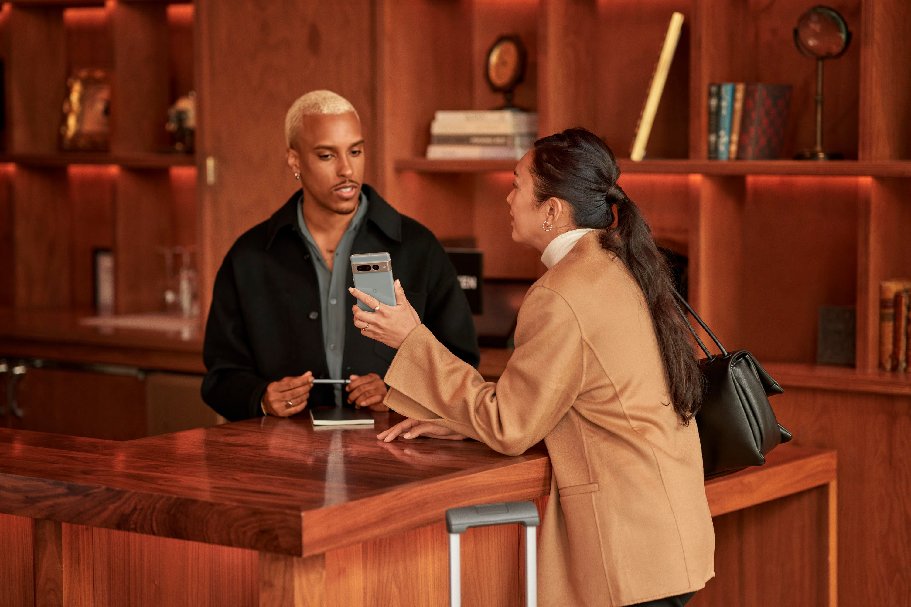 Смартфон Google Pixel 7 Pro 12/128GB Hazel (74619) - фото 9