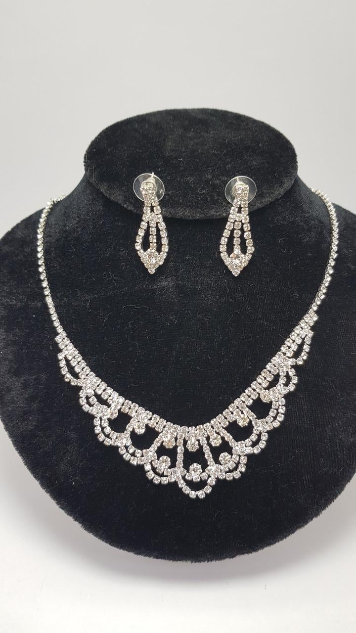 Комплект вечерний колье и серьги Серебристый Комплект вечерний колье и серьги Серебристый