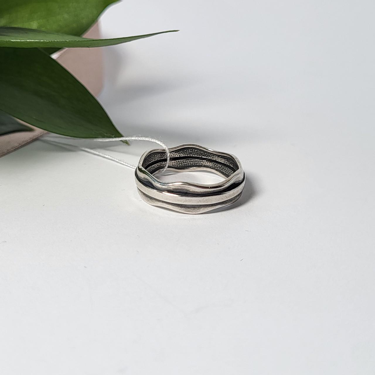 Кольцо серебряное Волна без камней р. 18 925 пробы 2,91 г (81711)
