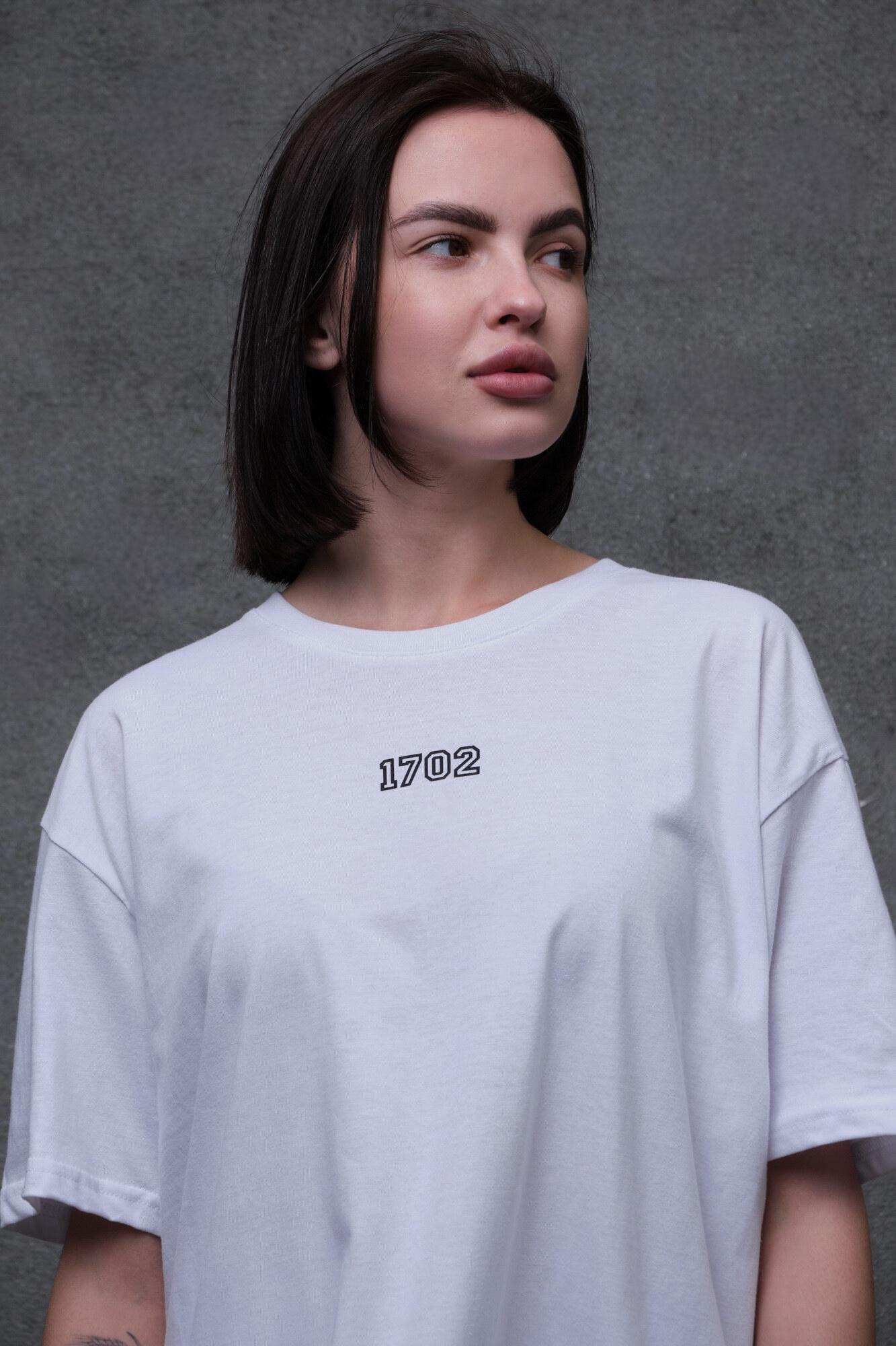 Футболка женская Without с принтом Sally оверсайз S/M White (S8049659) - фото 4 Футболка женская Without с принтом Sally оверсайз S/M White (S8049659) - фото 4