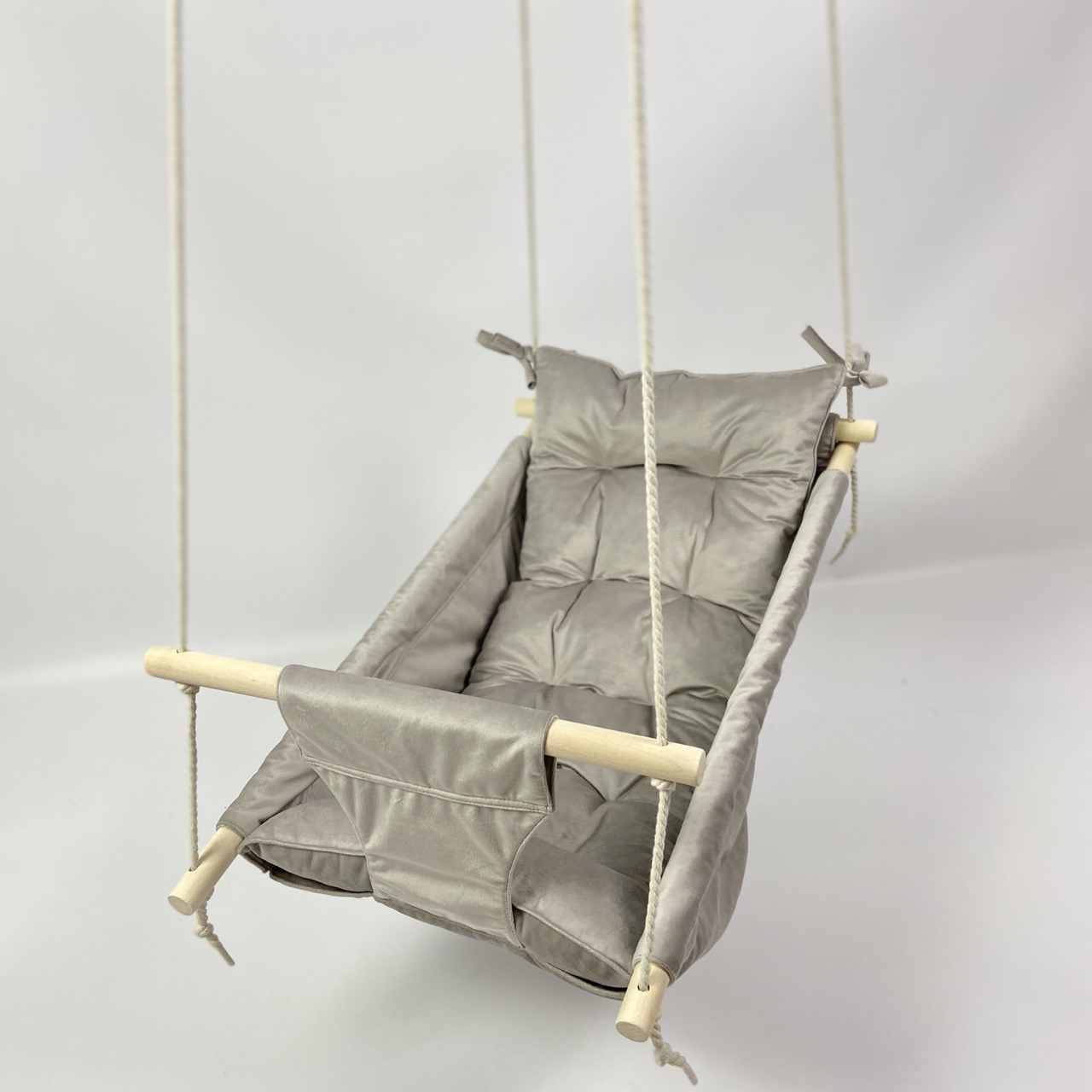 Подвесные детские качели Колыбелька из бархата Серый (gs-8765)