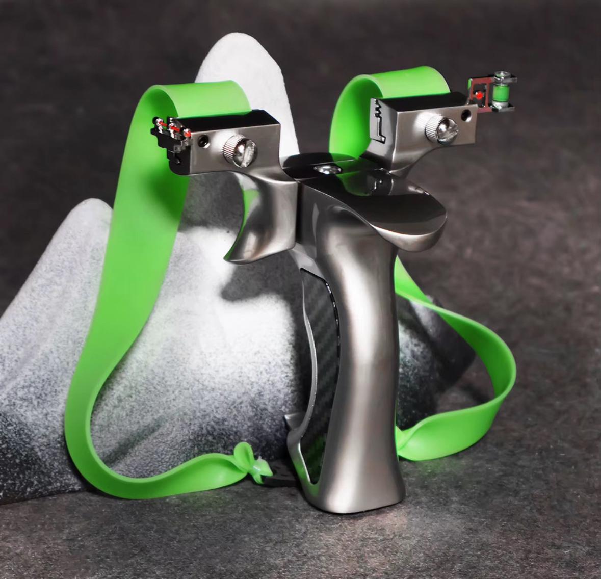 Рогатка металева SFU Titan Hunter з прицілом і карбоновими вставками (0029) - фото 5 Рогатка металева SFU Titan Hunter з прицілом і карбоновими вставками (0029) - фото 5