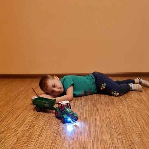 Игрушечная техника Kruzzel Трактор на дистанционном управлении с прицепом и функцией опрокидывания (22952821) - фото 9 Игрушечная техника Kruzzel Трактор на дистанционном управлении с прицепом и функцией опрокидывания (22952821) - фото 9