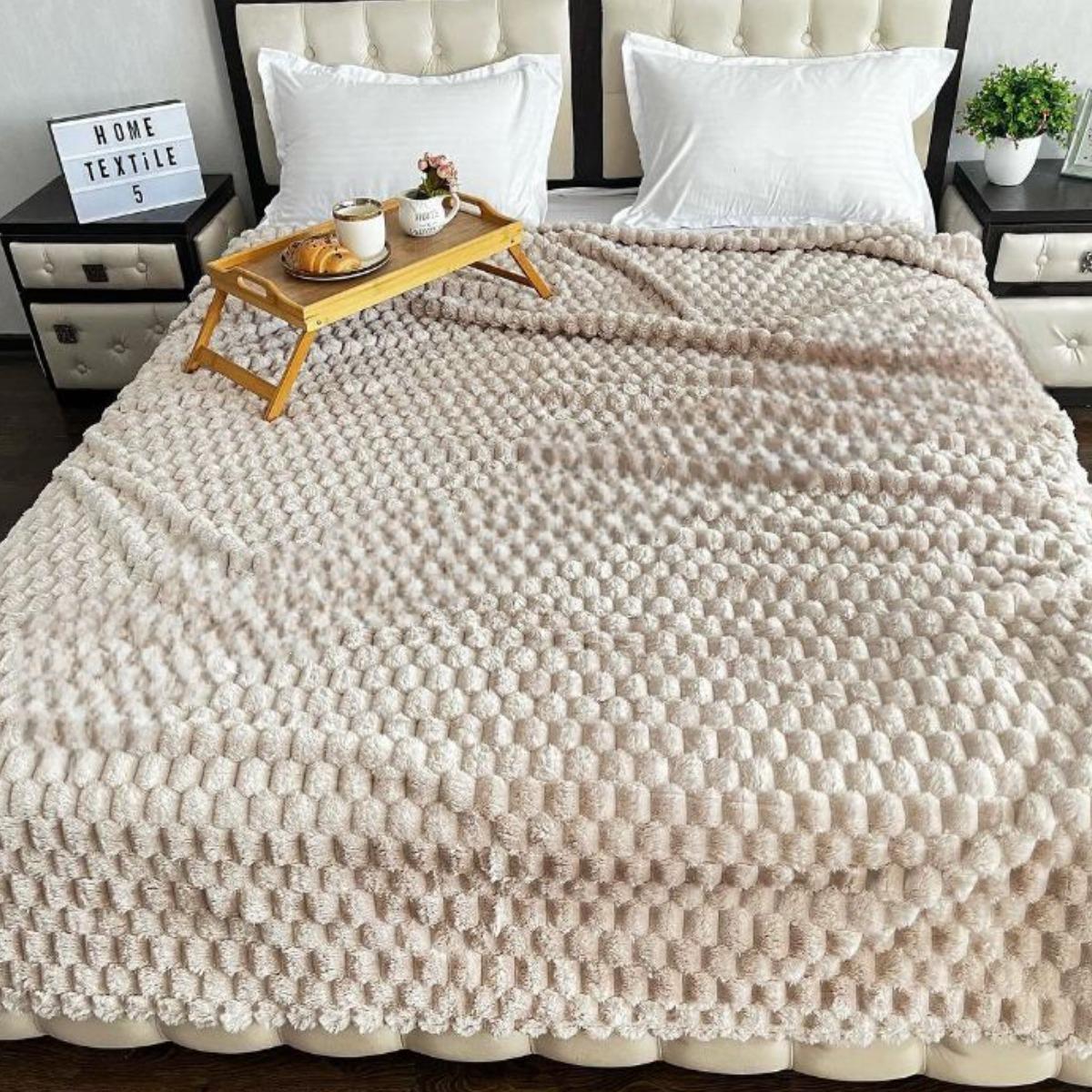 Плед Koloco великий 3D Візерунок 220х240 см Бежевий - фото 1 Плед Koloco великий 3D Візерунок 220х240 см Бежевий - фото 1