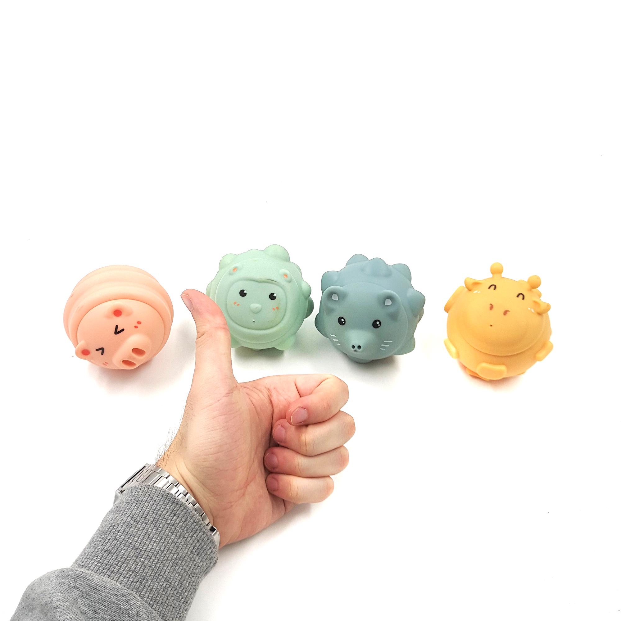 Мячики для купания Soft Rubber Balls Зверюшки сенсорные 4 шт. 9 см Разноцветный (116651) - фото 7 Мячики для купания Soft Rubber Balls Зверюшки сенсорные 4 шт. 9 см Разноцветный (116651) - фото 7