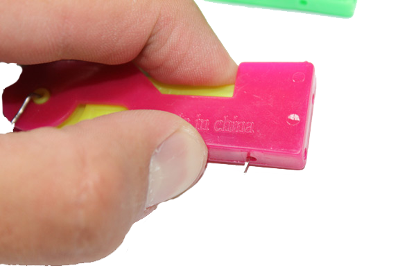 Нитковдеватель пластмассовый №3 6х2 см - фото 3 Нитковдеватель пластмассовый №3 6х2 см - фото 3