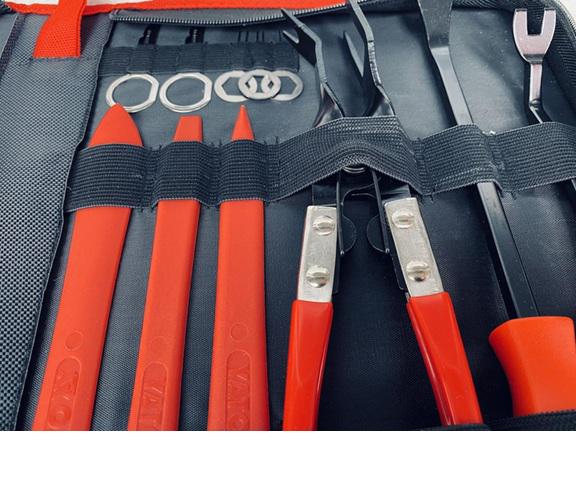 Набір знімачів для обшивки та плоскогубці для зняття кліпсів у сумці 19 пр. (28576876) - фото 3 Набір знімачів для обшивки та плоскогубці для зняття кліпсів у сумці 19 пр. (28576876) - фото 3