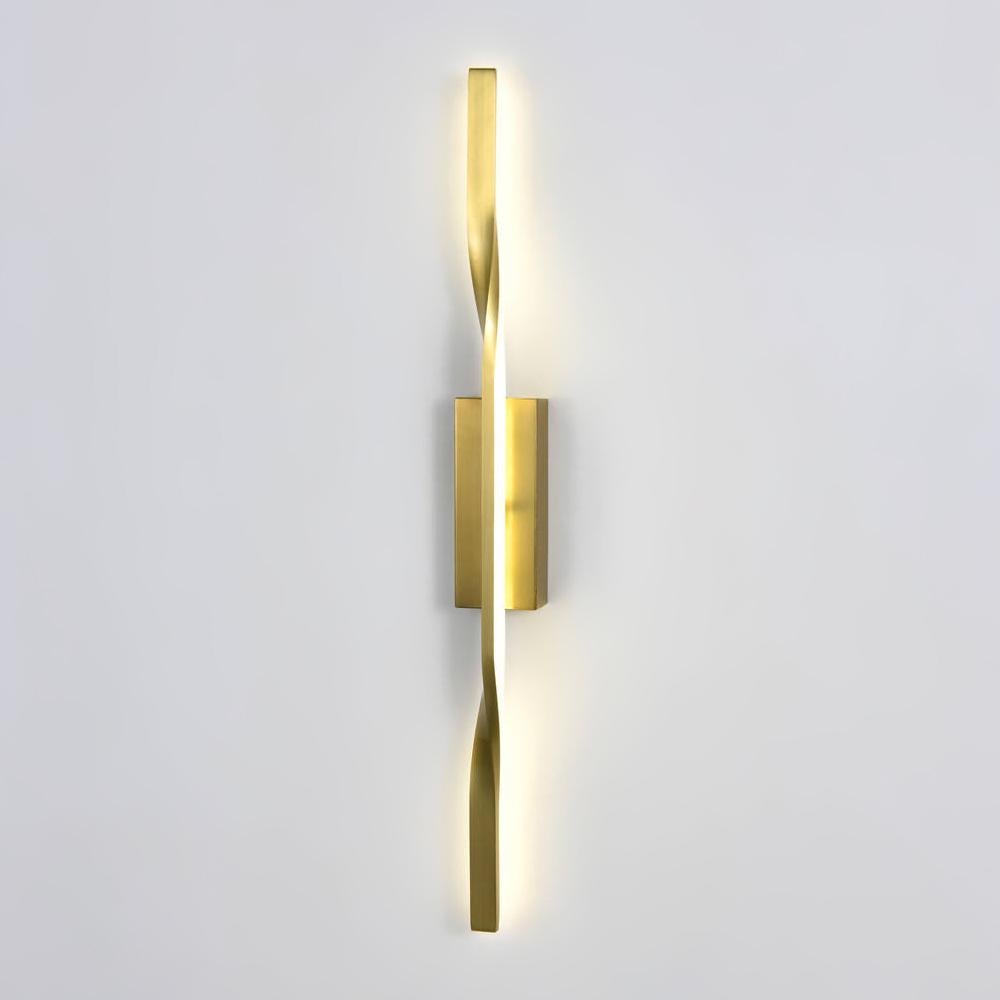 Светильник светодиодный настенный Lighthouse SY-19937/600 CP 24W 600х60х50 мм Золотой