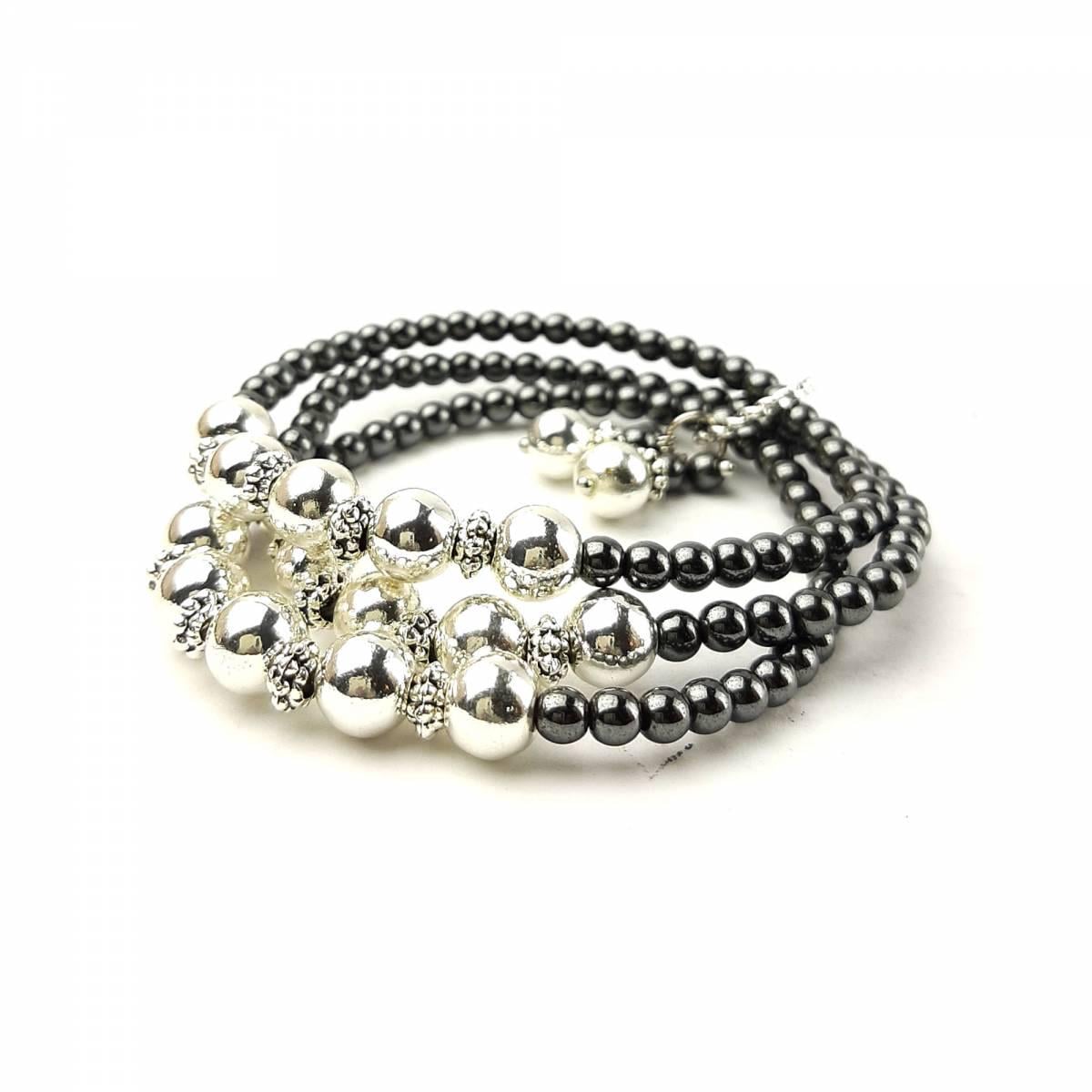 Браслет DARSANA Три пути из натурального камня гематит (DRSU005328)