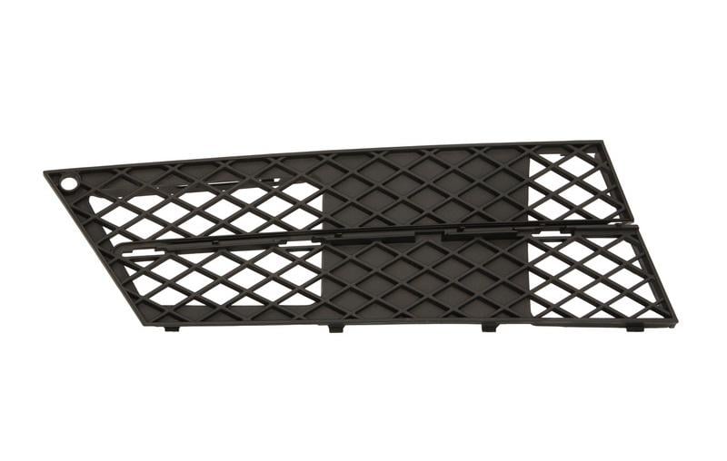 Решетка бампера AVTM BMW 5-Series e60 06-10 правая c отверстием для противотуманок и DRL (1404 916)