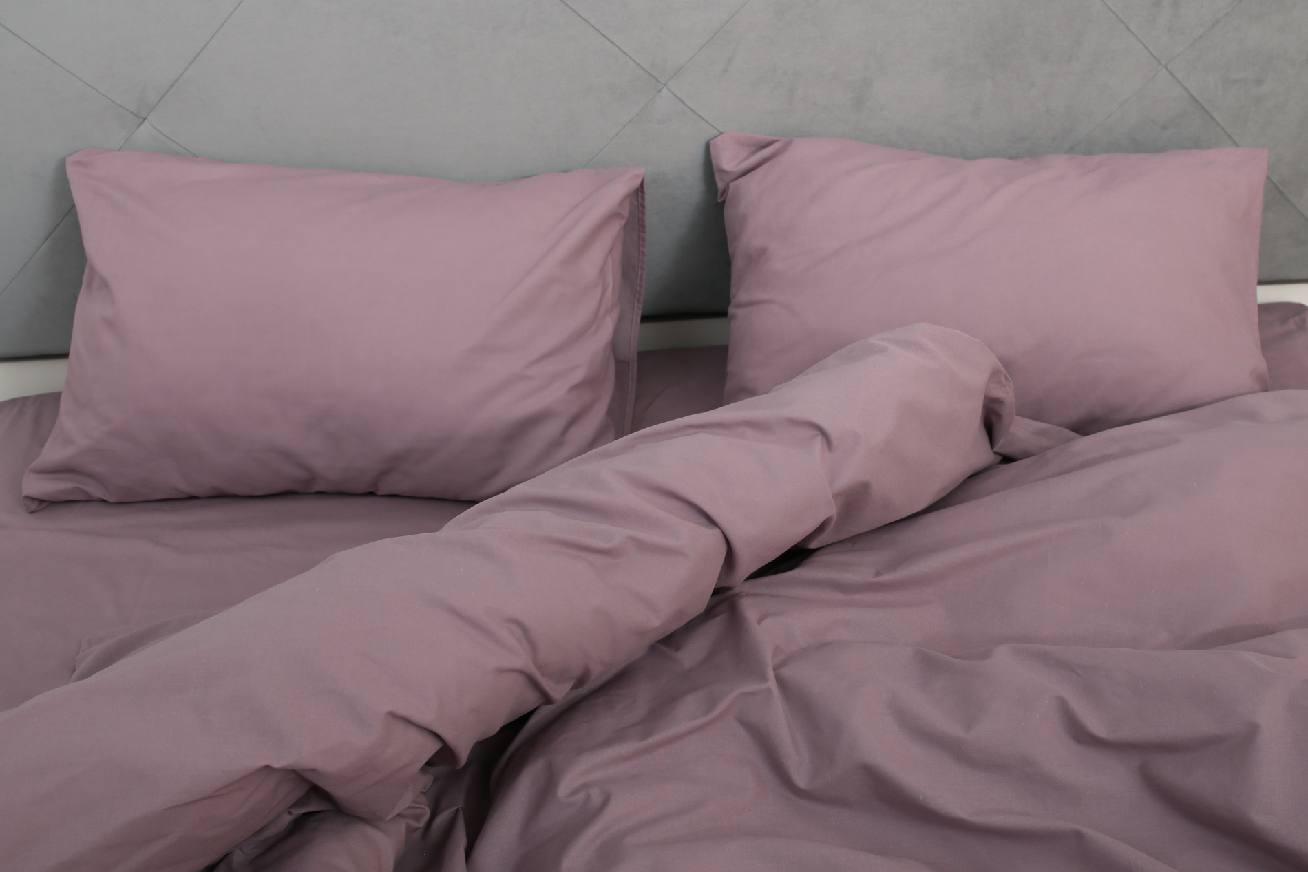 Комплект постельного белья полуторный Amore Glux-1038 бязь Сиреневый (KPB-A1,5-Glux-1038(50x70)_) - фото 4 Комплект постельного белья полуторный Amore Glux-1038 бязь Сиреневый (KPB-A1,5-Glux-1038(50x70)_) - фото 4