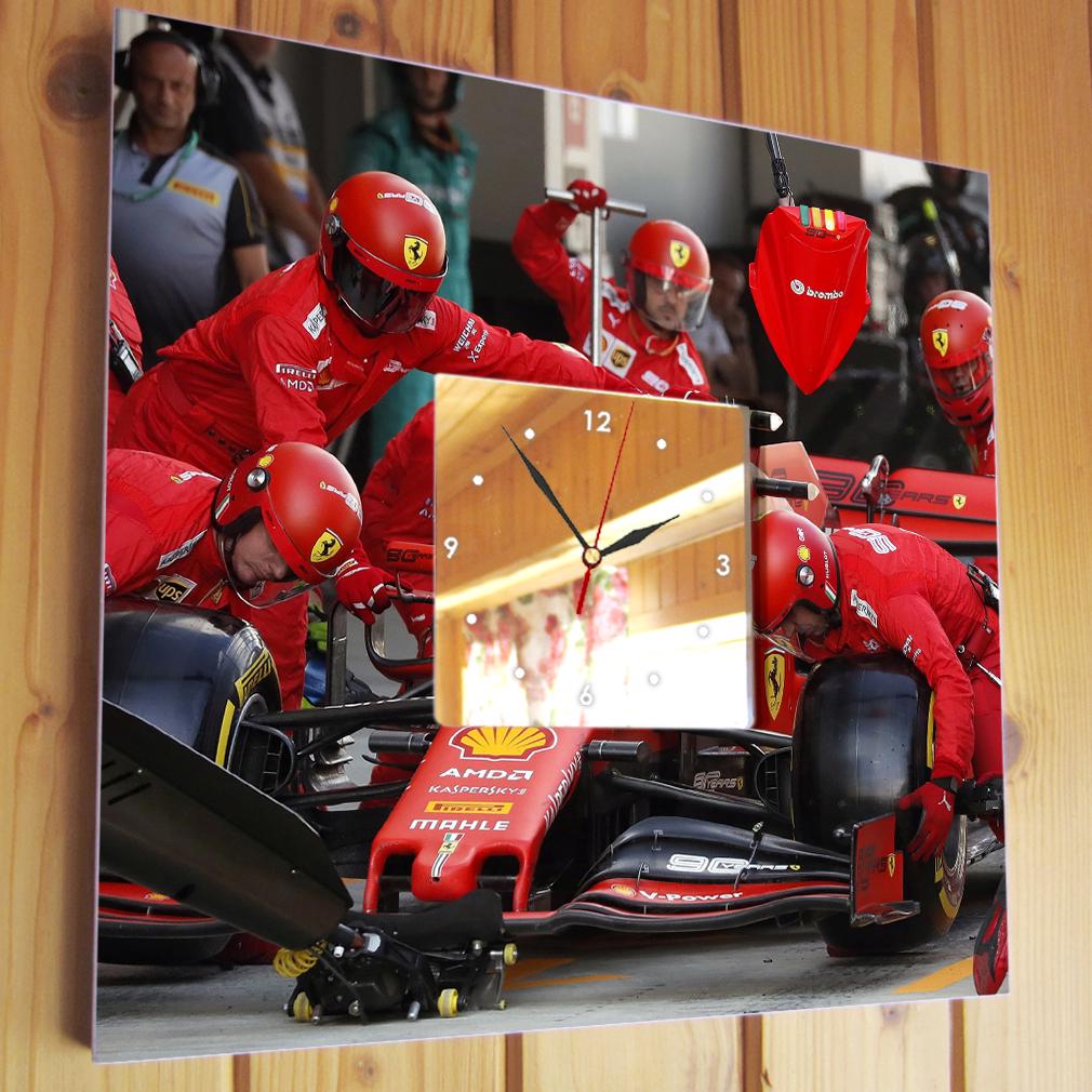 Часы Команда Феррари Formula F1 260x260 мм (C04673) - фото 2 Часы Команда Феррари Formula F1 260x260 мм (C04673) - фото 2