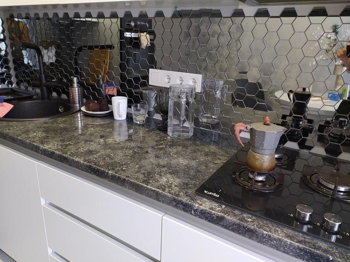 Мозаика зеркальная Decor Stone Hub Zs-hex-G шестиугольник для оформления каминов 304x303 мм Графитовый (004177) - фото 9 Мозаика зеркальная Decor Stone Hub Zs-hex-G шестиугольник для оформления каминов 304x303 мм Графитовый (004177) - фото 9