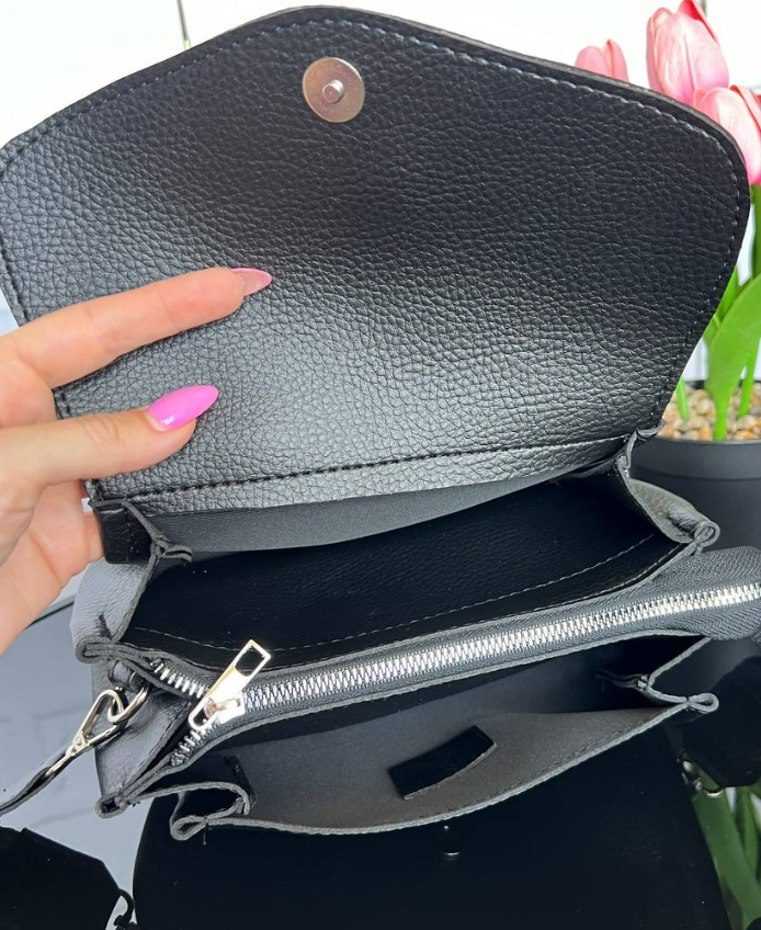 Сумка жіноча клатч крос-боді з екошкіри під клапаном на магніті 24х14 см Чорний (2683574762) - фото 5 Сумка жіноча клатч крос-боді з екошкіри під клапаном на магніті 24х14 см Чорний (2683574762) - фото 5