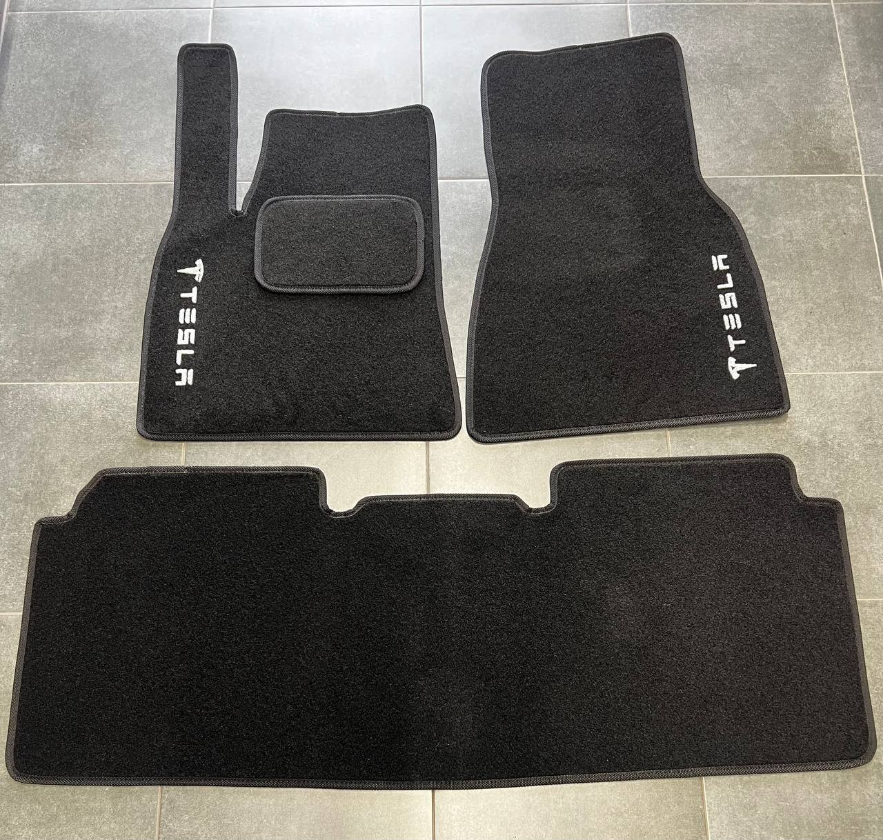 Килимки автомобільні ворсові в салон для Tesla Model S 2012