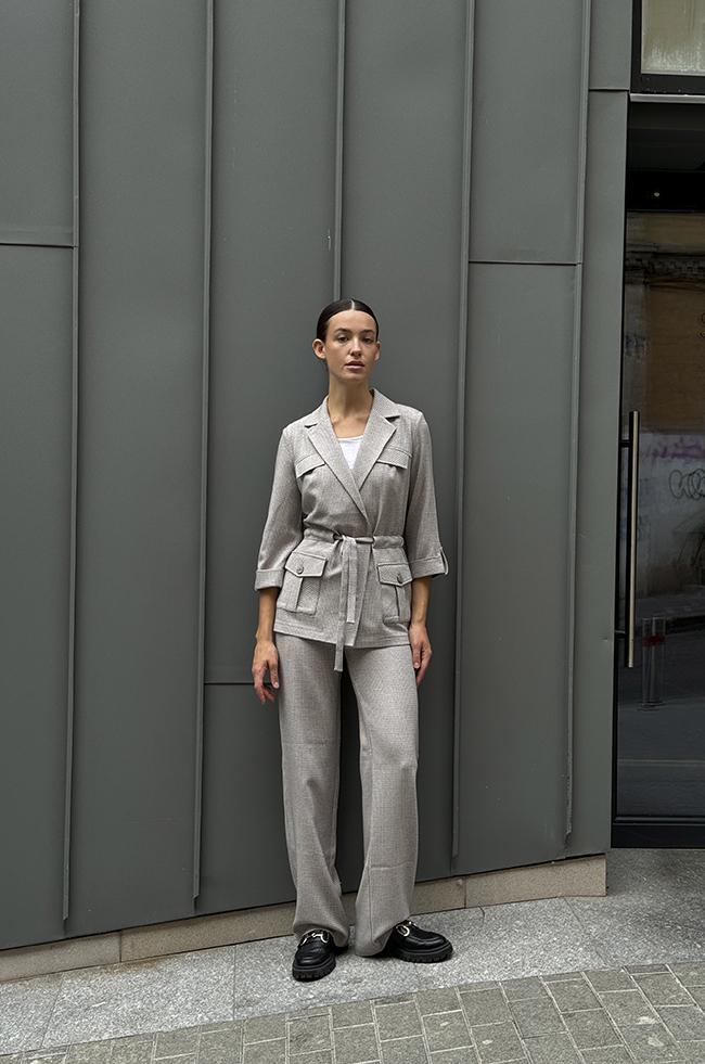 Костюм Lipar 0469/4 двойка жакет/брюки в клетку р. 46 Бежевый (16897328) - фото 5 Костюм Lipar 0469/4 двойка жакет/брюки в клетку р. 46 Бежевый (16897328) - фото 5