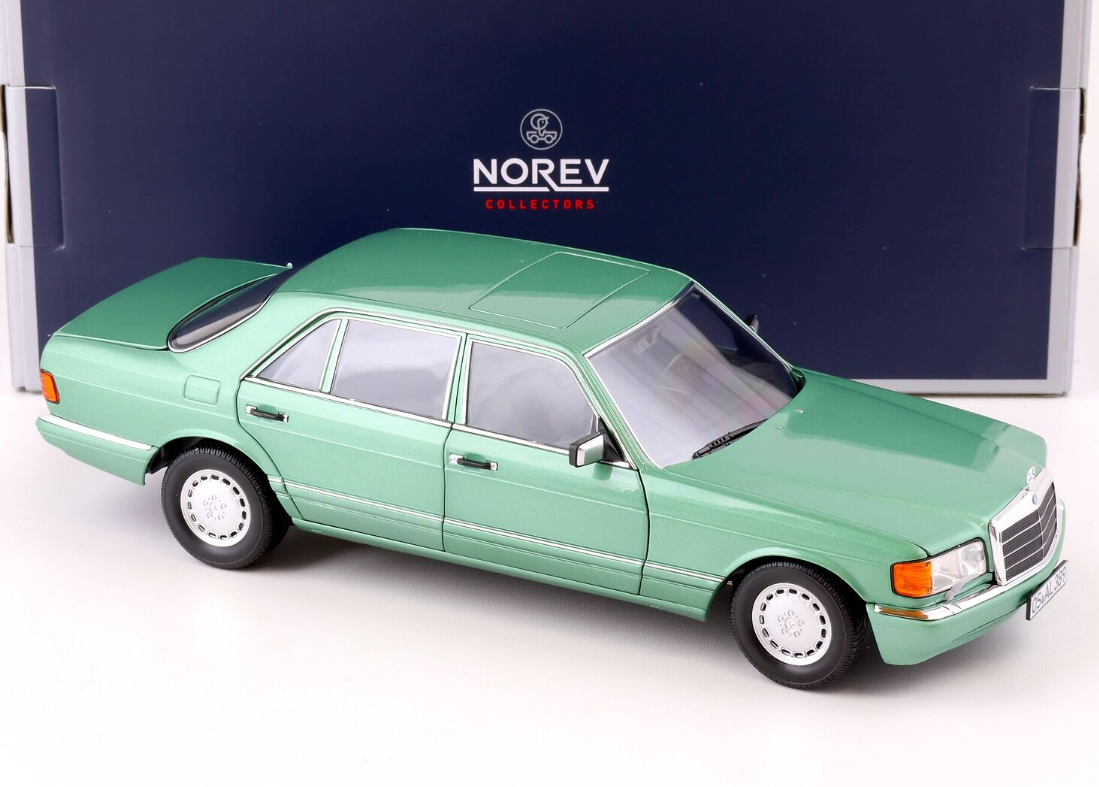 Модель автомобиля Norev 1:18 Mercedes-Benz 560 SEL W126 1985-1991 Light Green (183469) - фото 4 Модель автомобиля Norev 1:18 Mercedes-Benz 560 SEL W126 1985-1991 Light Green (183469) - фото 4